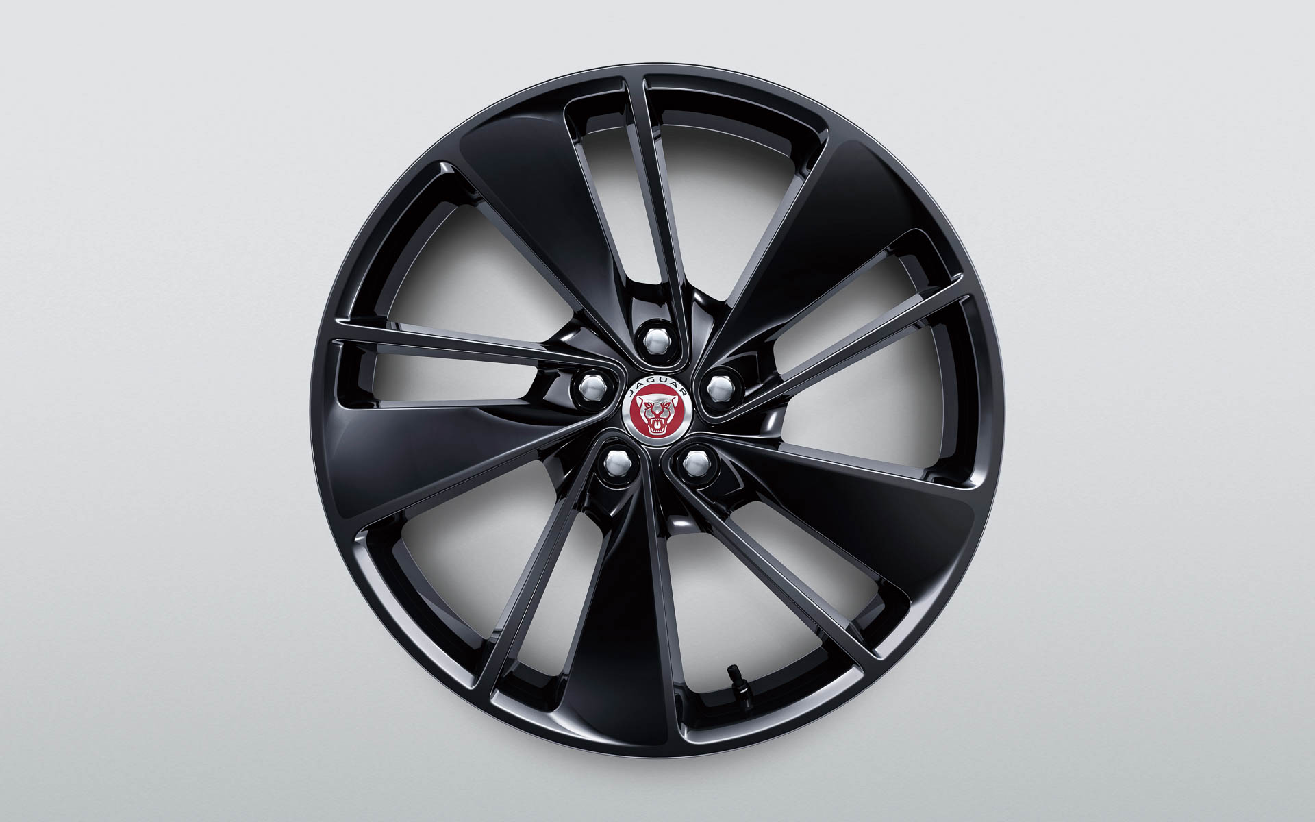 20インチ“スタイル1067”（グロスブラックフィニッシュ）