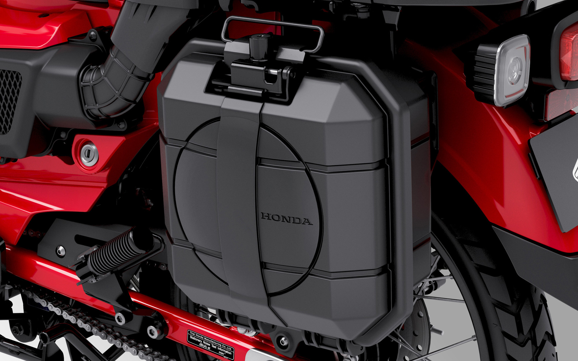 別売り純正アクセサリー サイドボックス（8L）：1万2100円