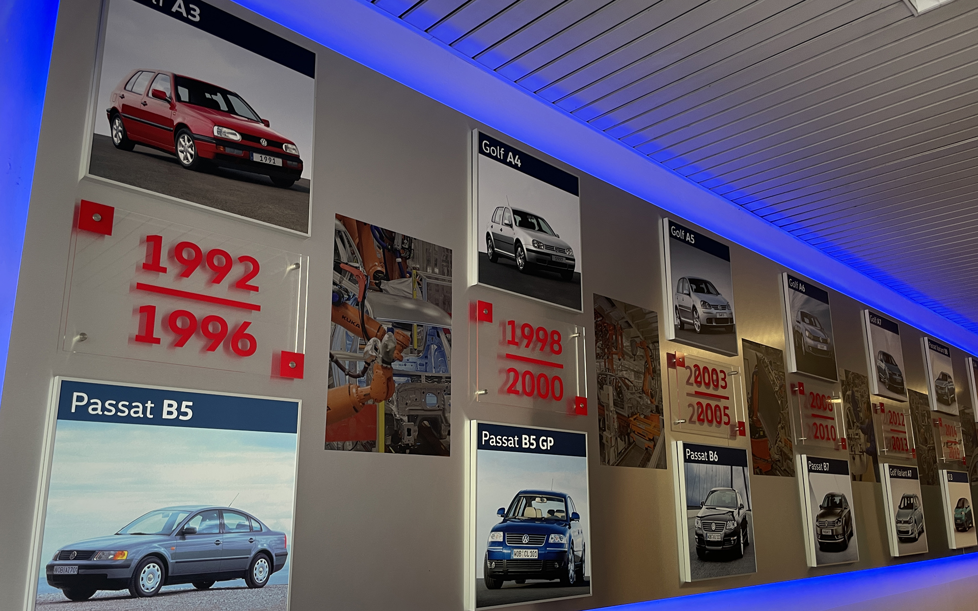 ツヴィッカウ工場では1992年に3代目ゴルフを、1996年にはパサートの生産を開始。そして2019年からMEBプラットフォームのID.3の生産を開始している