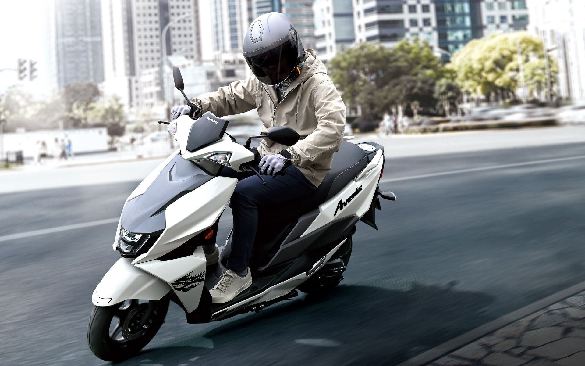 スズキが新型スクーター「アドレス125」「アヴェニス125」を発売する