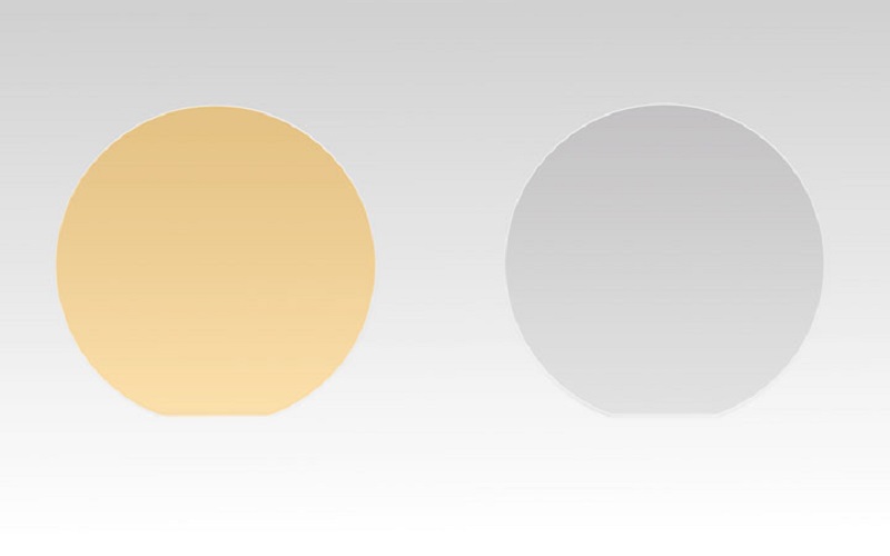 4インチ半絶縁性FGAN（左）と4インチ導電性FGAN（右）