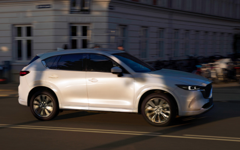 マツダ　CX-5 モデルカー　プレミアムメタリック　MAZDA Amazon | ミニカー 1/43 マツダ CX-5 マシーングレープレミアム