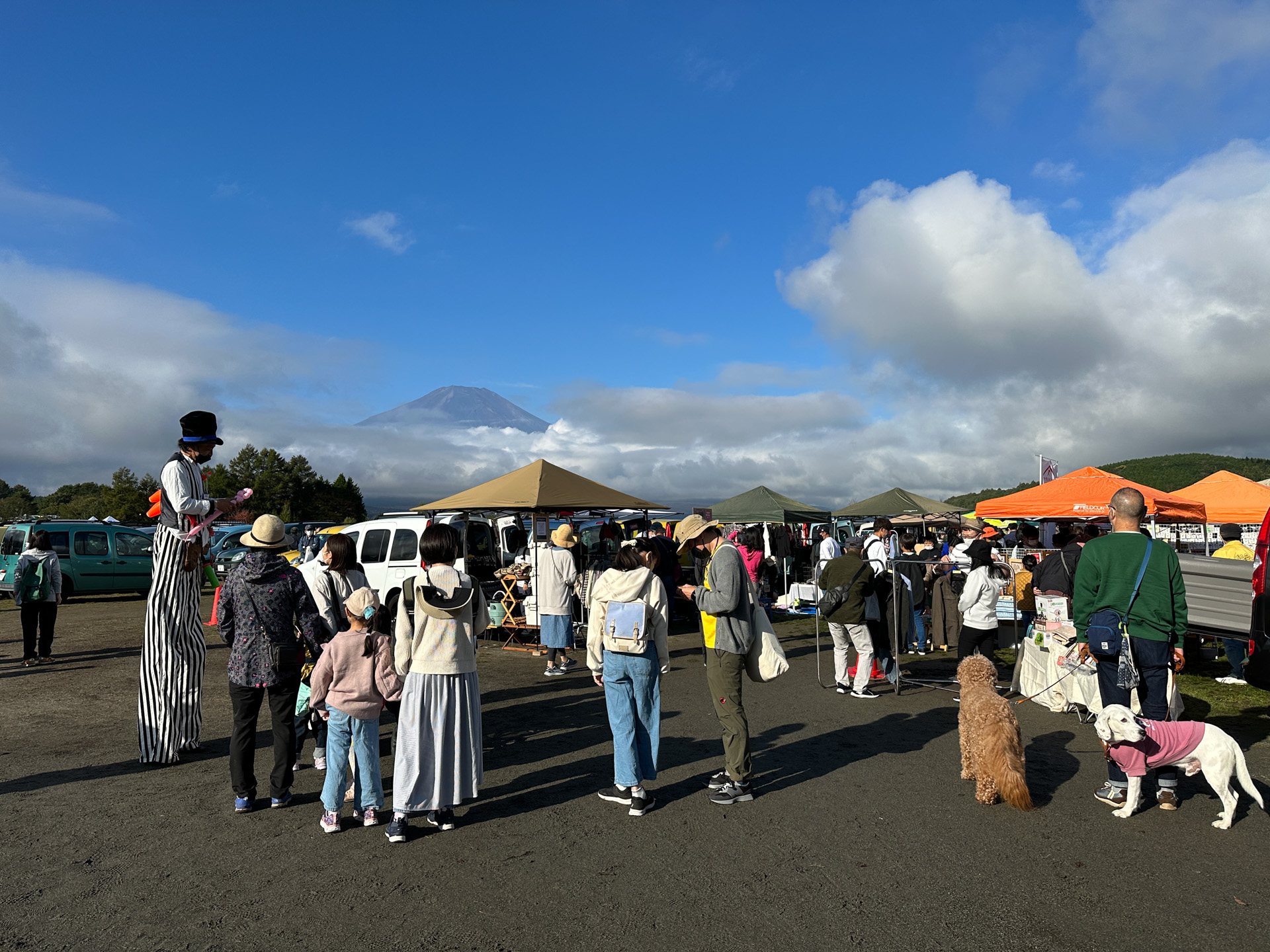 多くのカングーが集まった