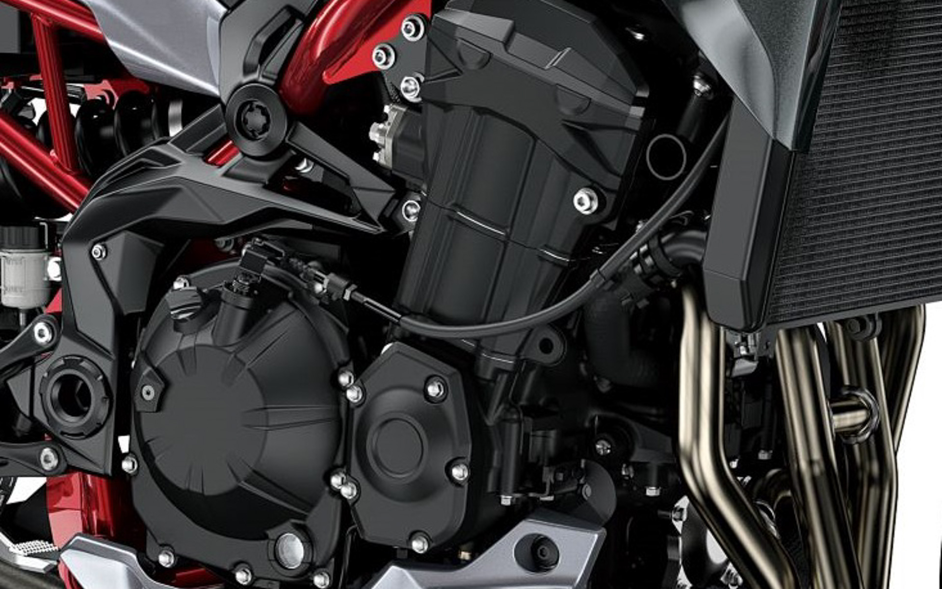 中速域の優れたパワーフィーリングと鋭いスロットルレスポンスで力強く吹け上がる948cm3並列4気筒エンジンを搭載