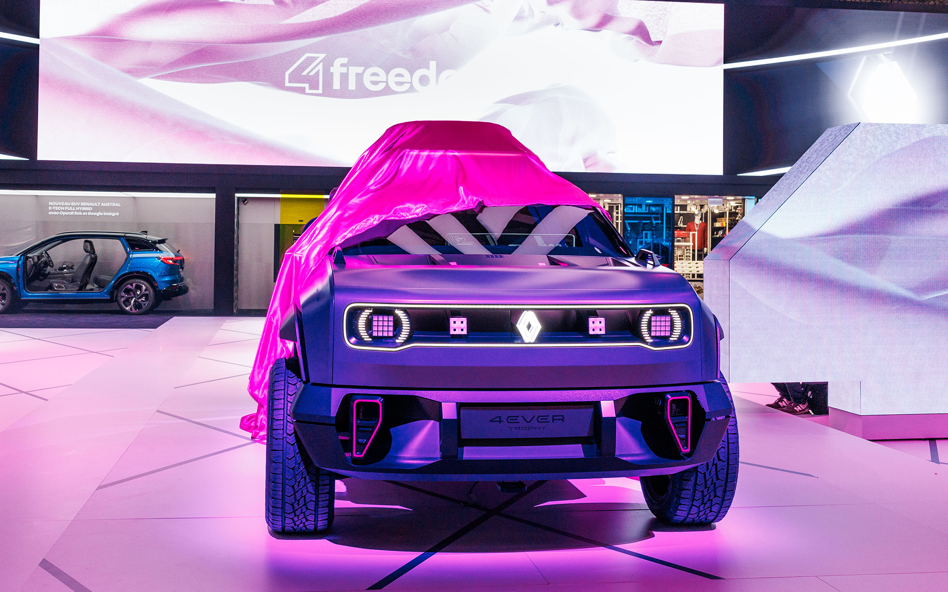 4EVER トロフィー