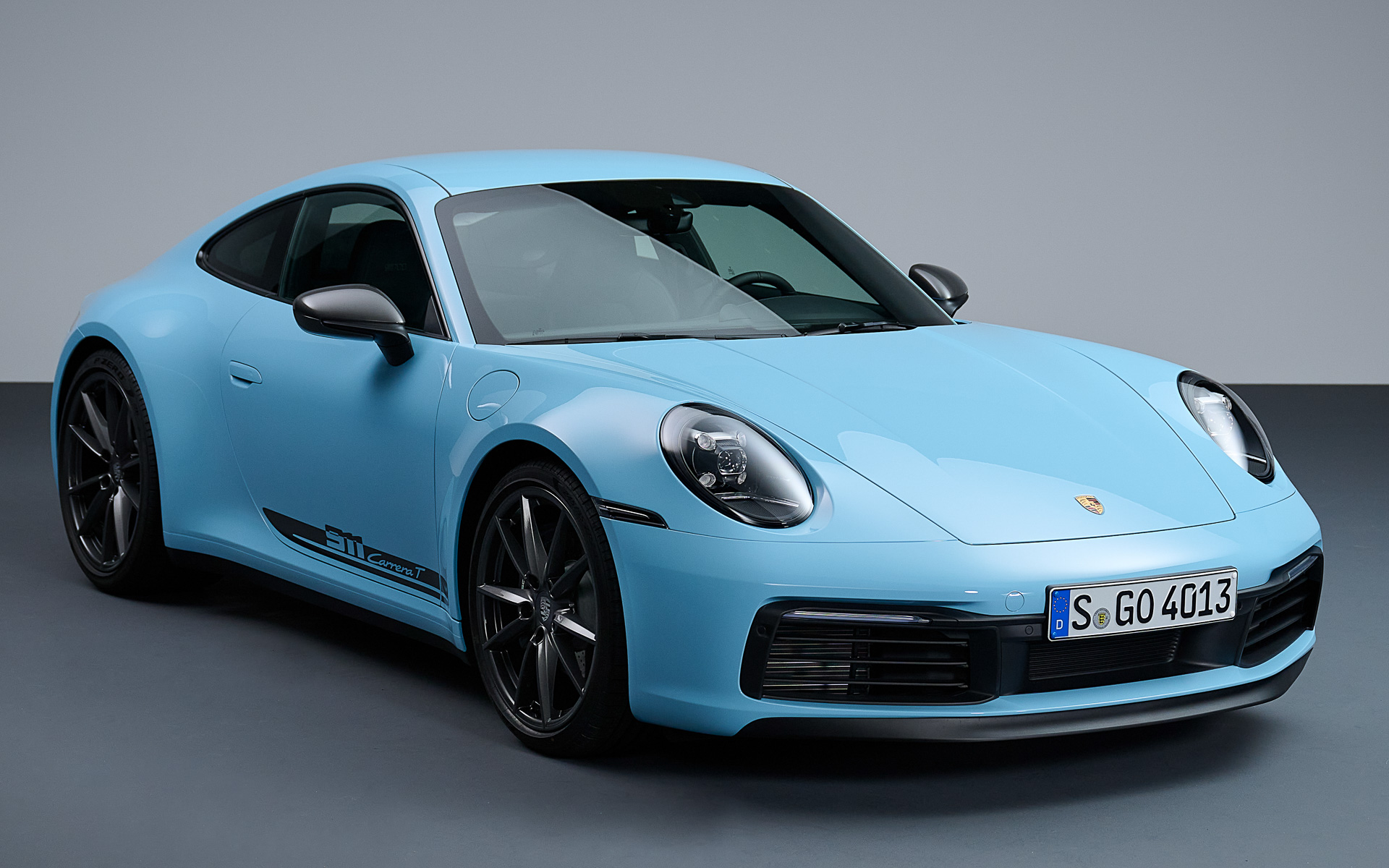 ボディカラー：シャークブルー