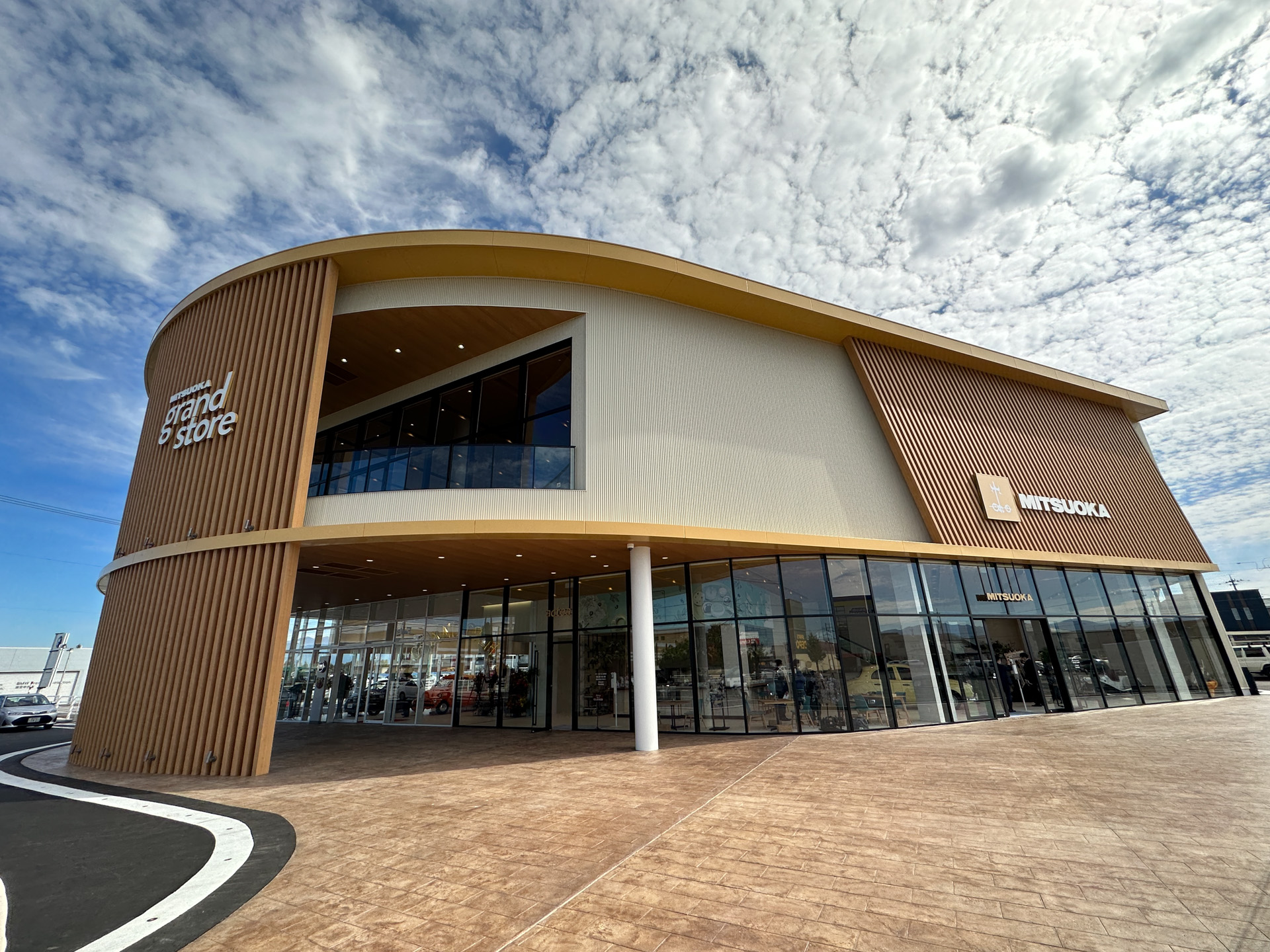 ミツオカ グランドストア