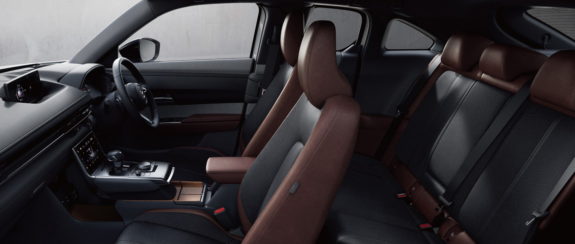 MX-30 EV MODELのインテリア