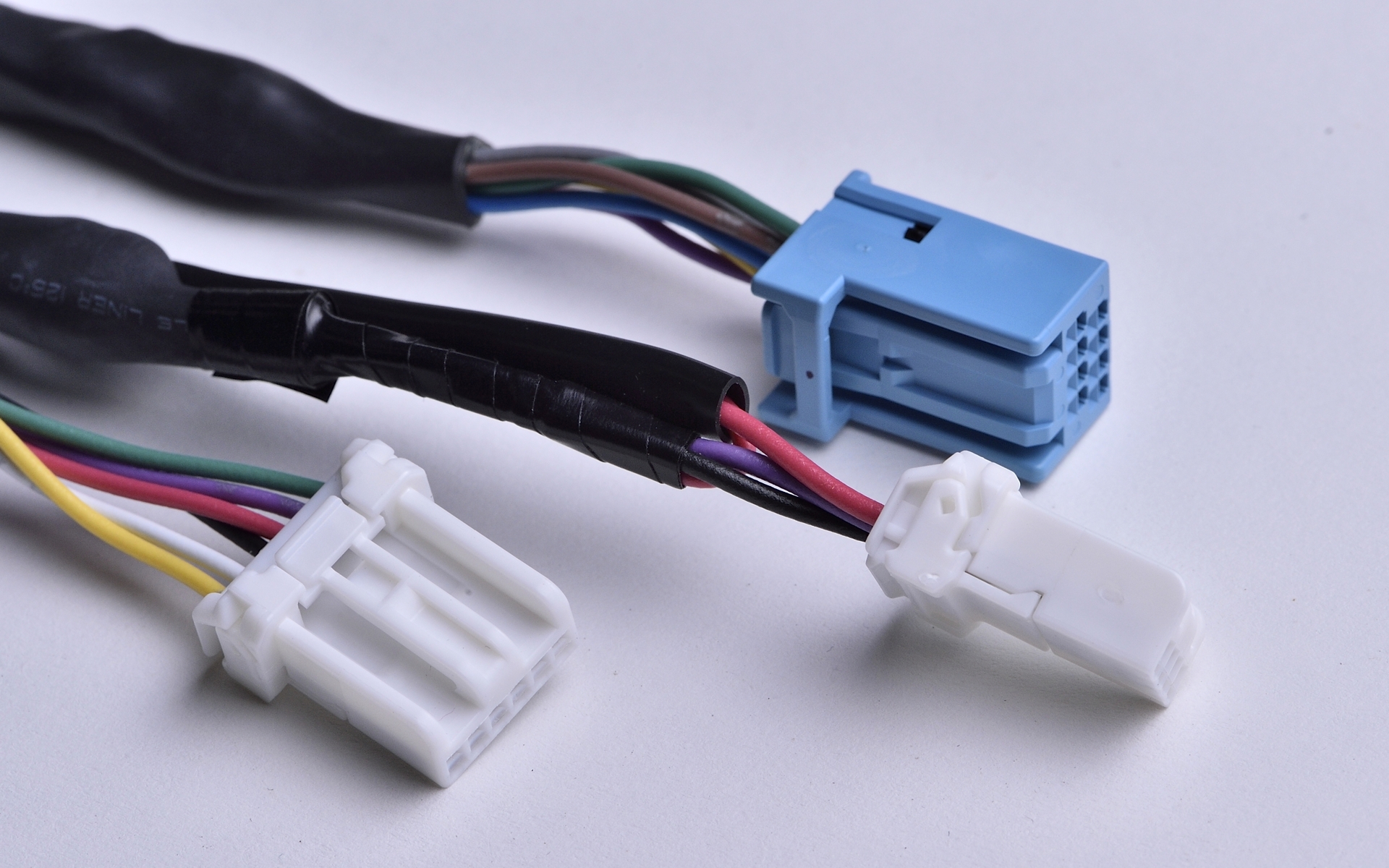 配線やカプラーの品質も自動車メーカーと同レベルで要求して、それを満たす製品のみを使用している