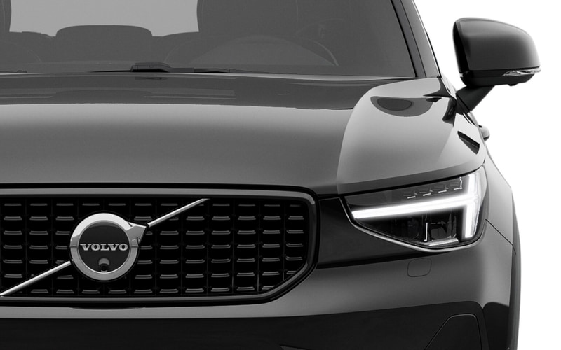 くろぼー ボルボ、XC40の特別仕様車「ダークエディション」 グロッシーブラック
