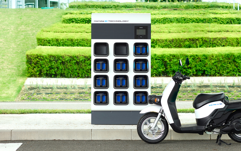 ホンダ、バッテリ交換ステーション国内第1号機が東京都支援の「EV