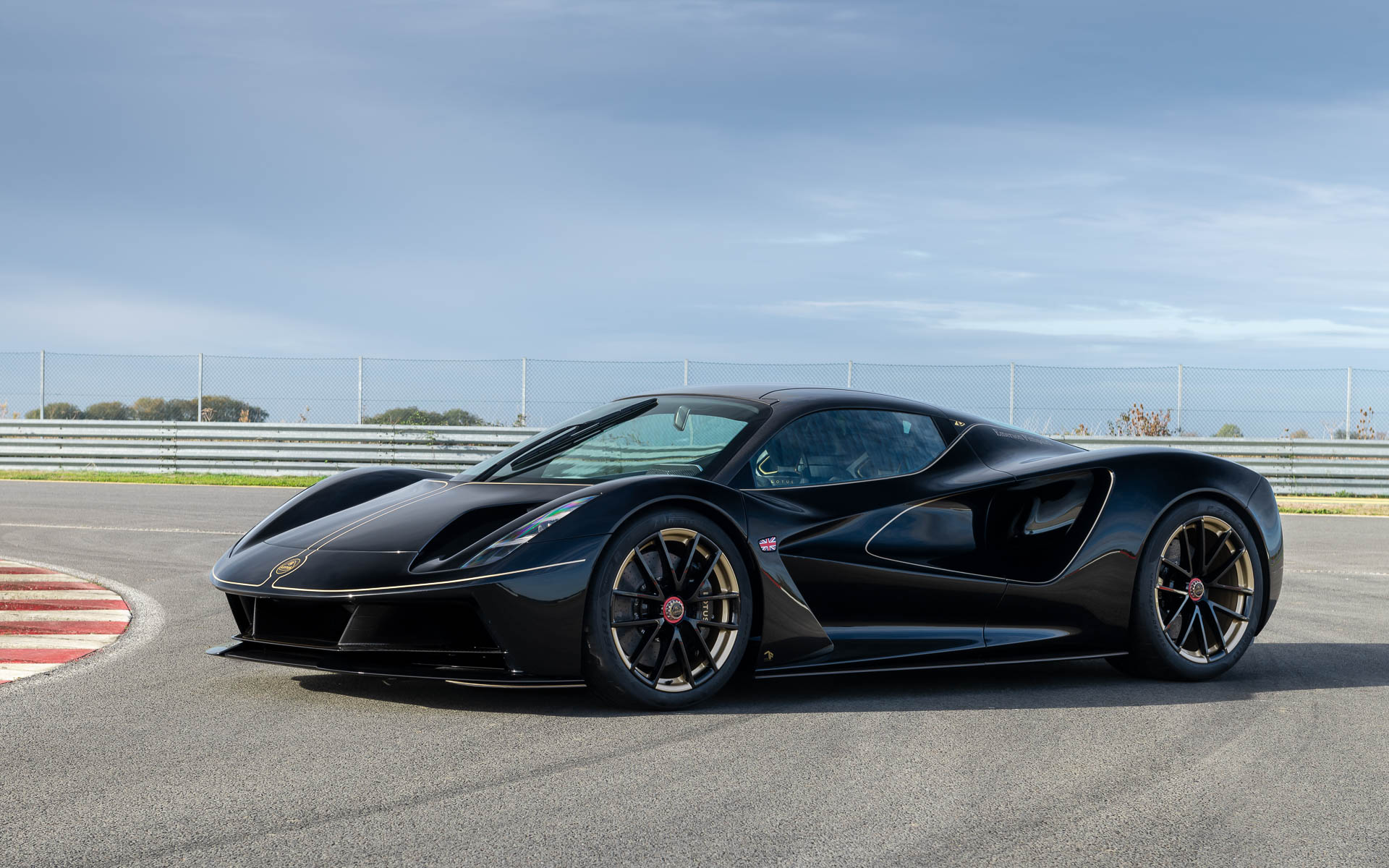 エヴァイヤ フィッティパルディ