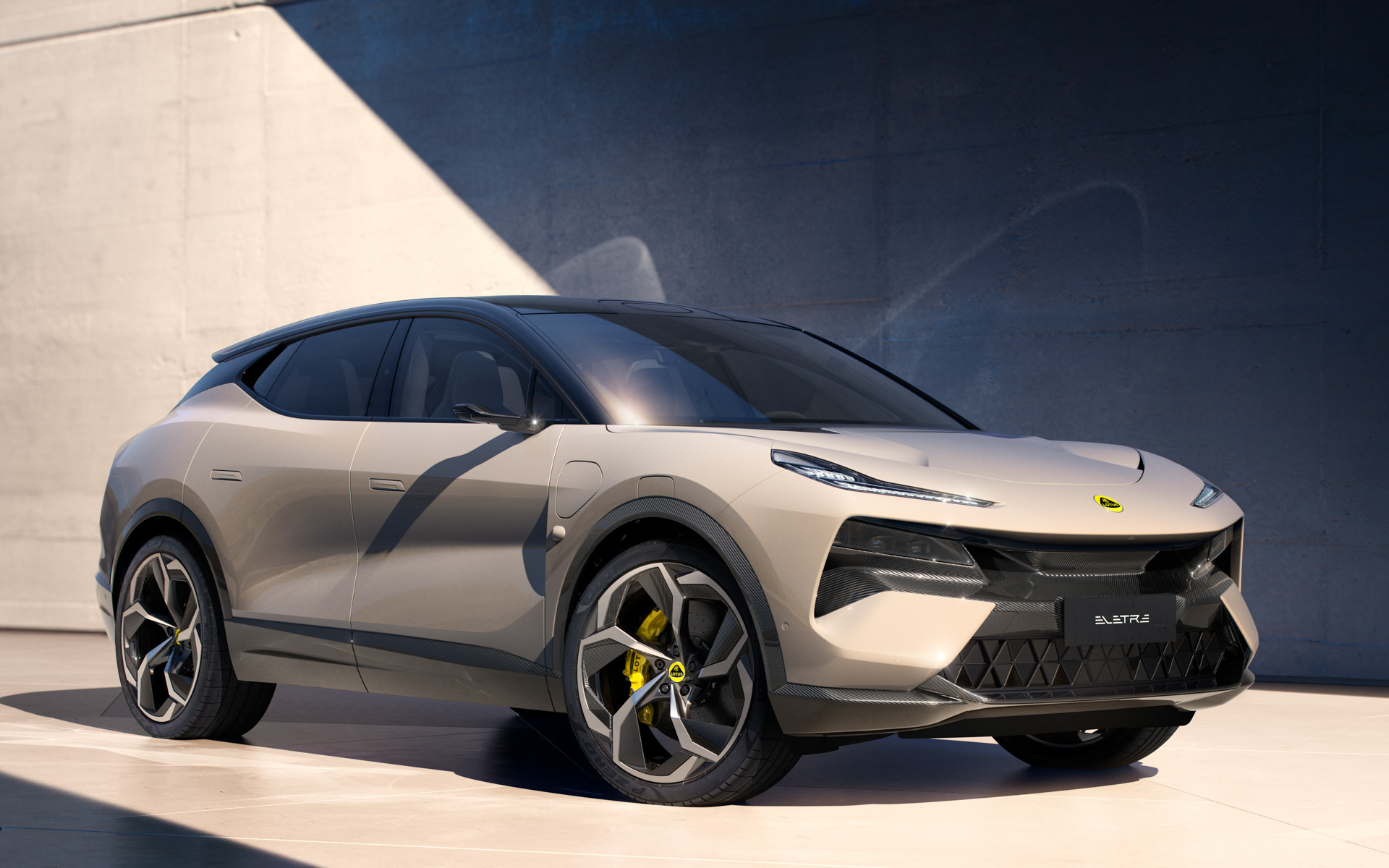 ロータスのSUVスタイルのバッテリEV「エレトレ」