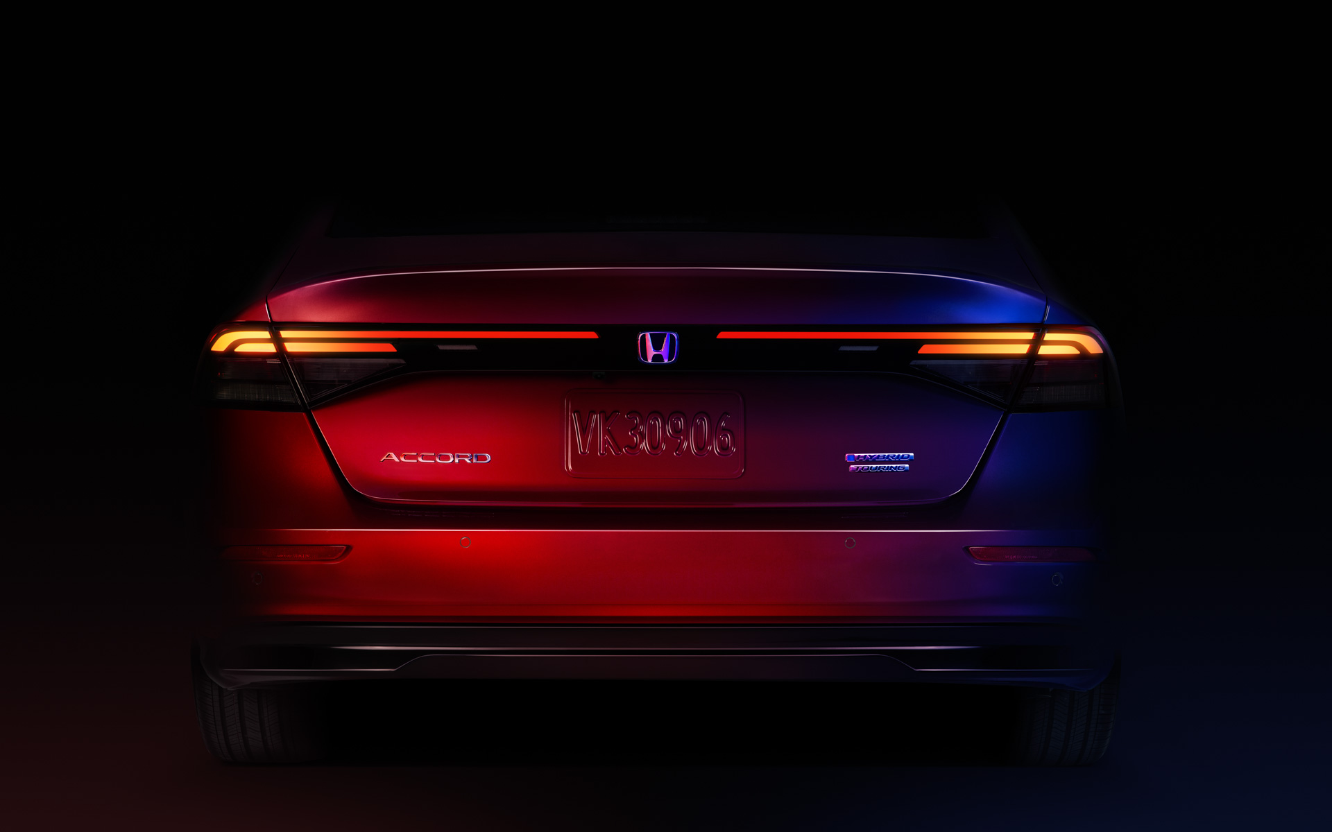 新型「アコード」のティザー写真