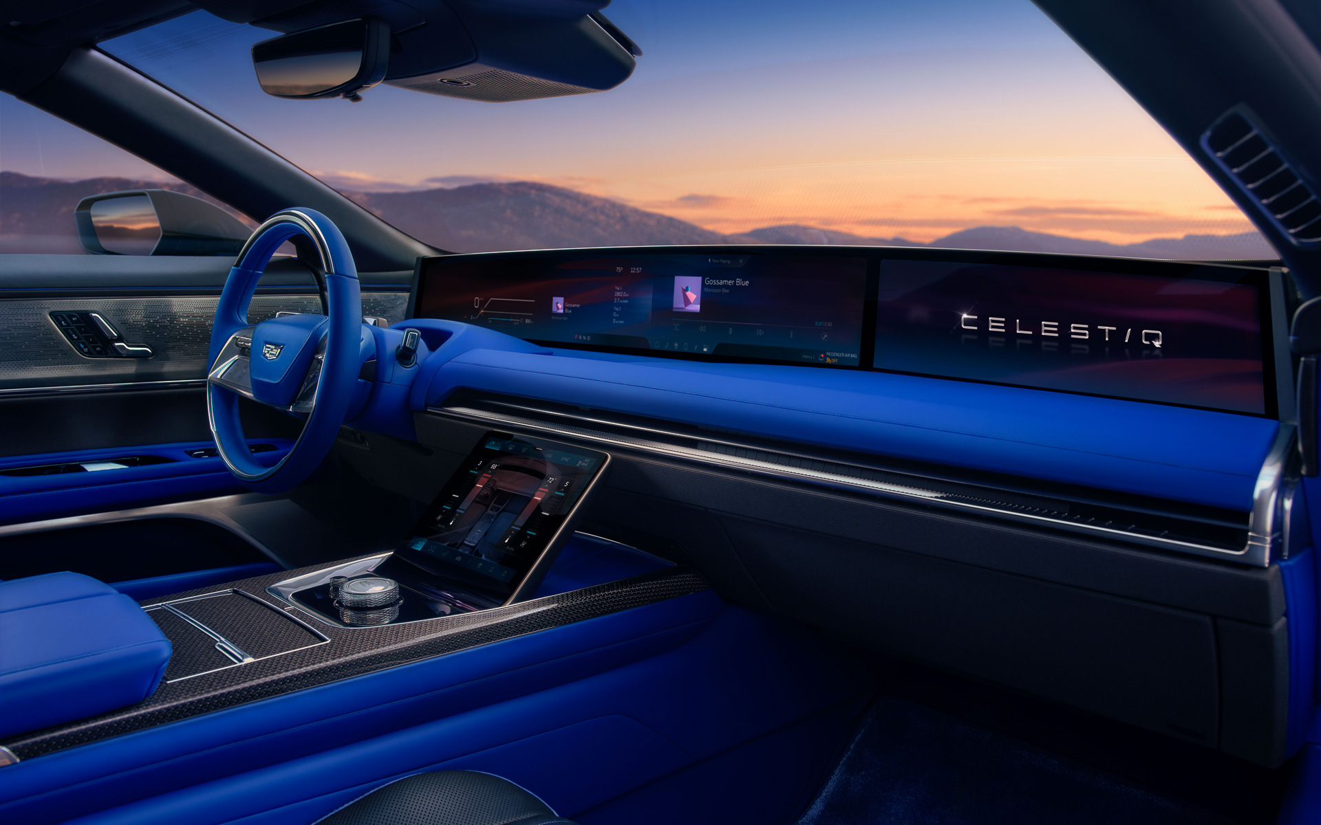 1枚のガラスの下に2つの画面が配置されている55インチの「アドバンストHDディスプレイ」を搭載