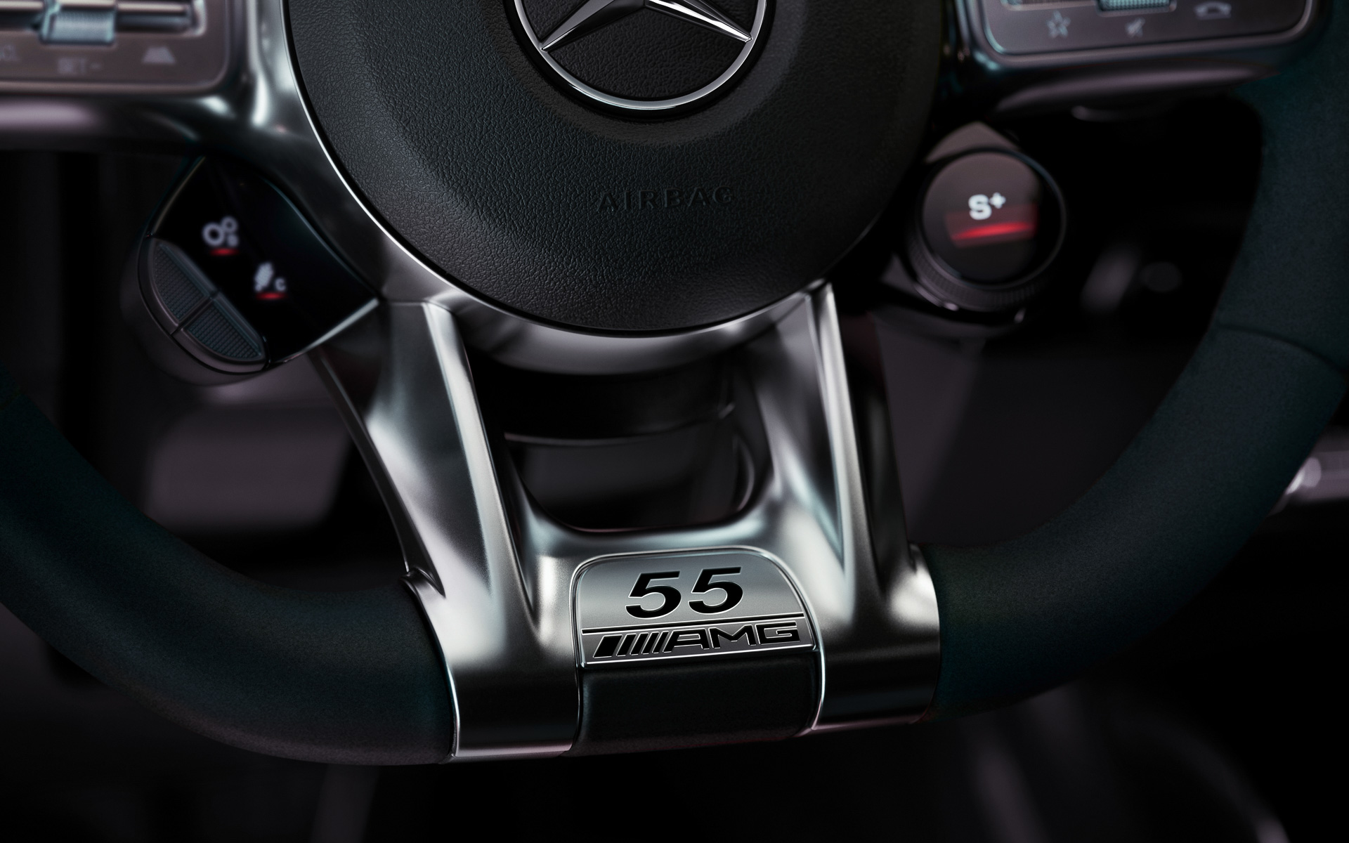 AMGパフォーマンスステアリング