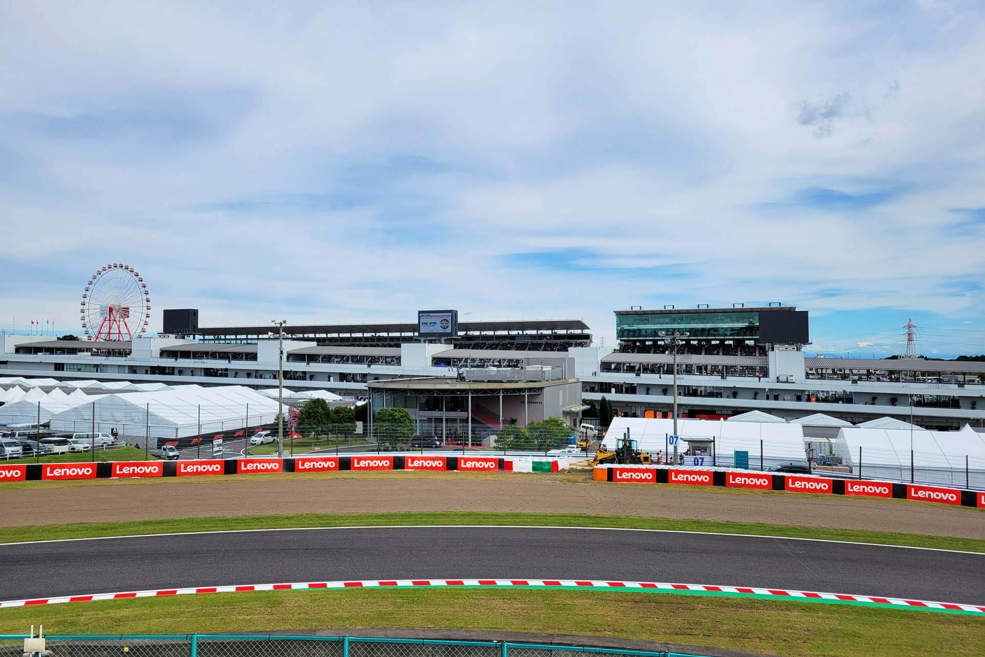 正面はS字2つ目の左ターン