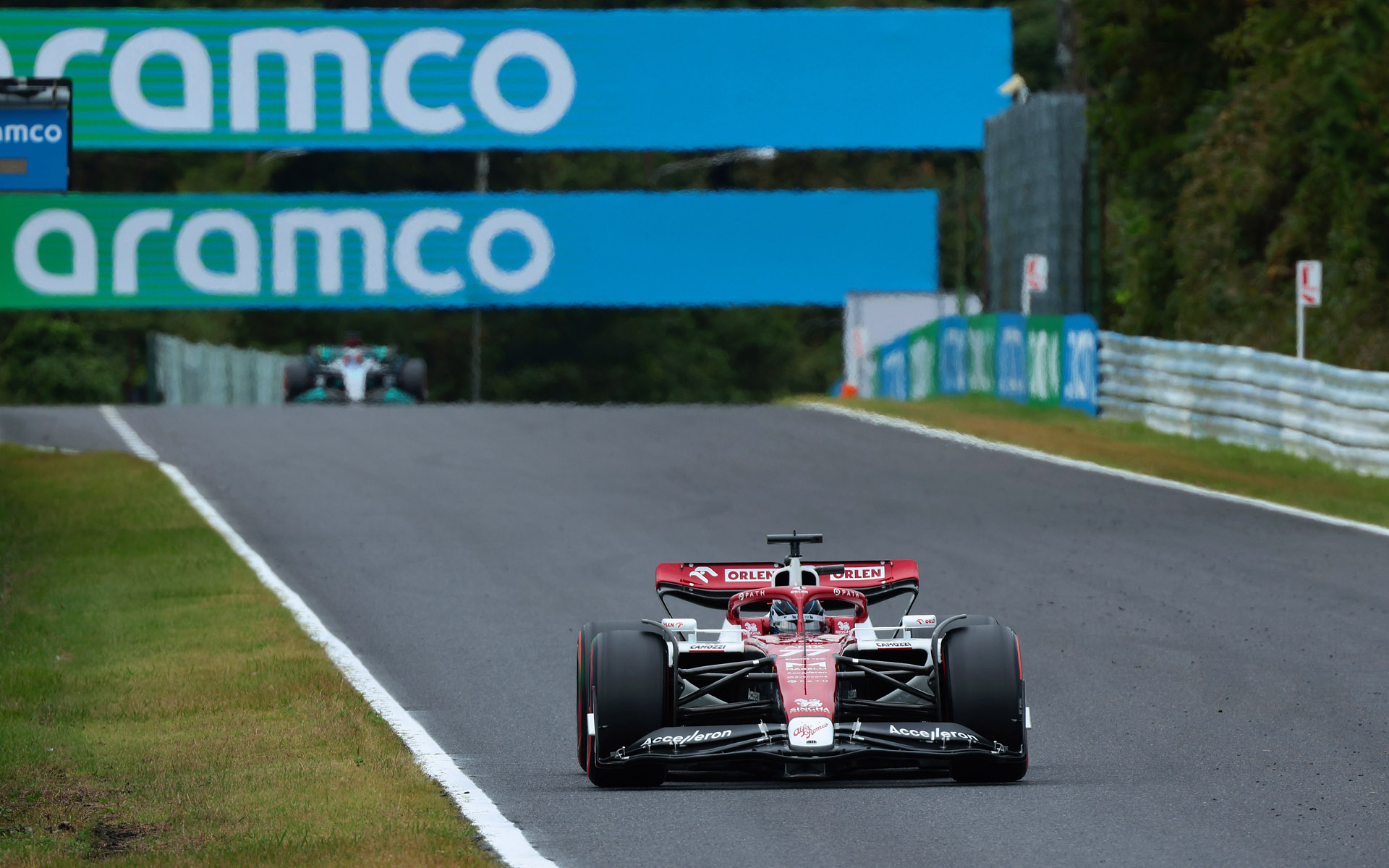 シャッター速度1/500秒、焦点距離500mmで撮影