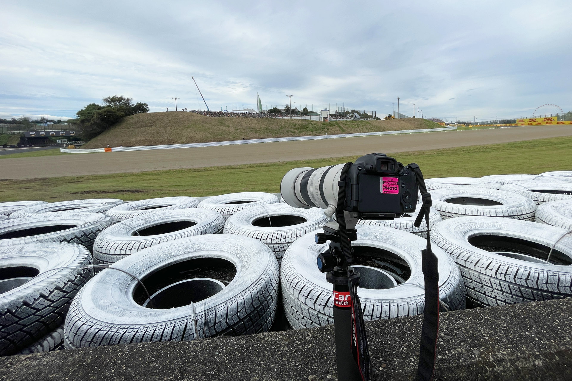 予選はデグナーのアウト側から撮影