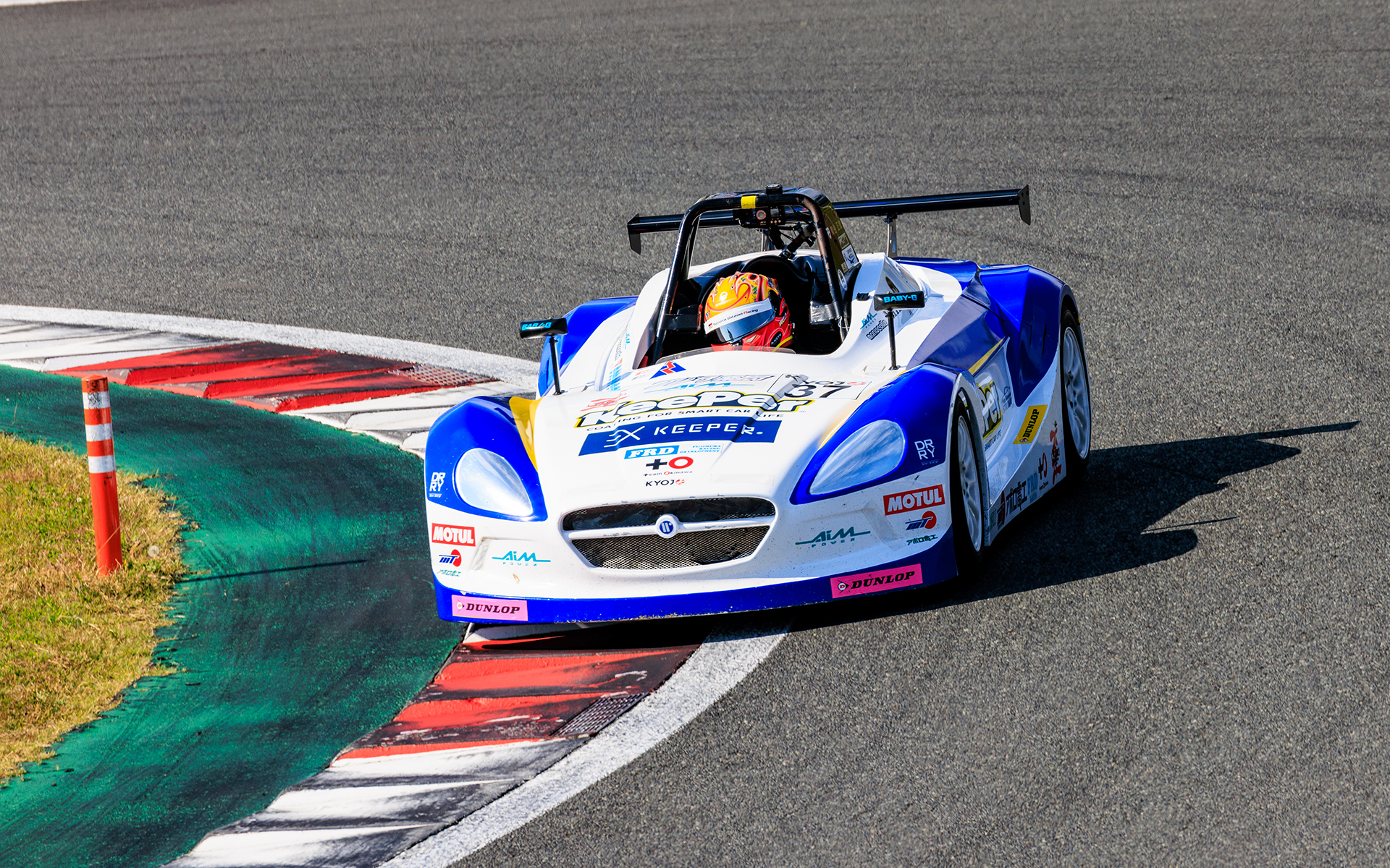 優勝は#37 KeePer VITAの翁長実希選手