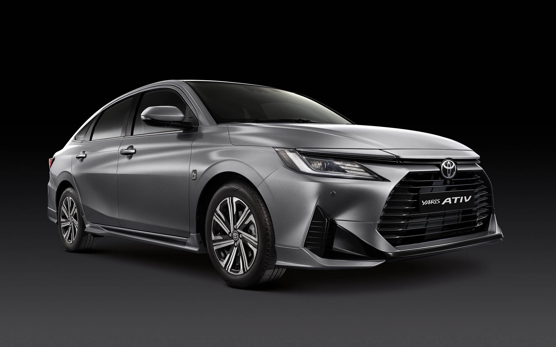 トヨタ自動車の新型「Yaris ATIV」