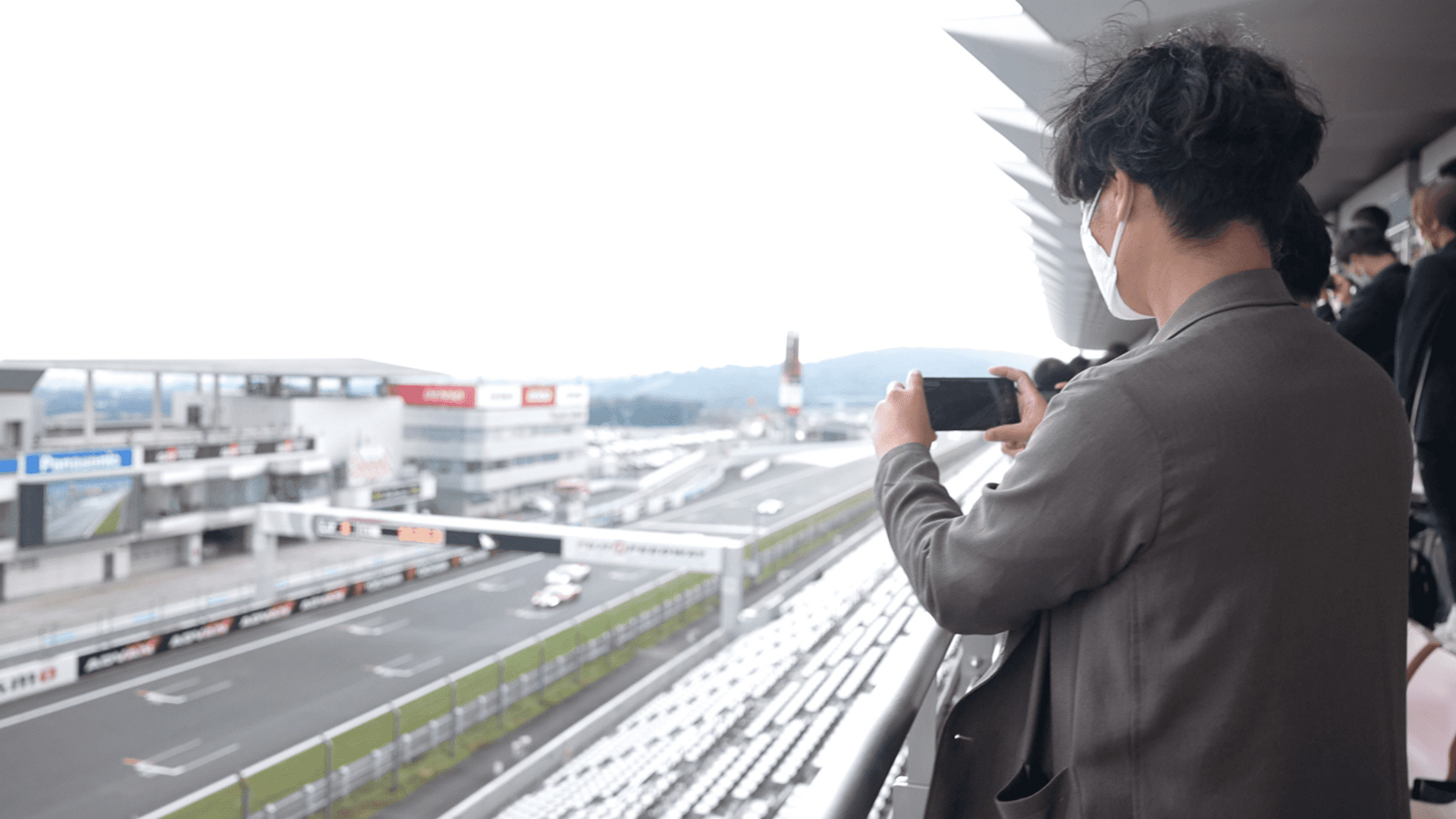 富士スピードウェイにおける実証実験の様子