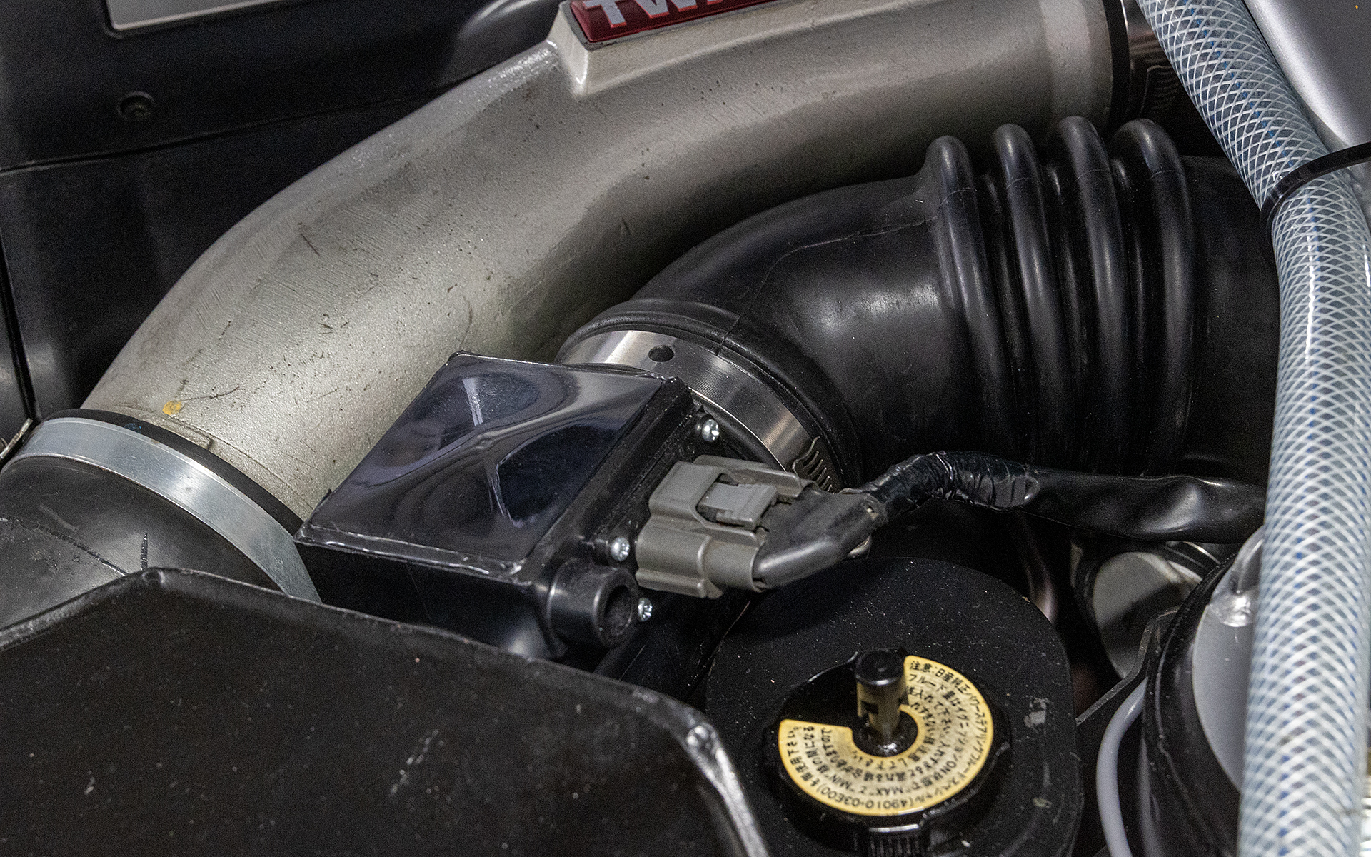 エアフロメーターもまだ新品が手に入るという