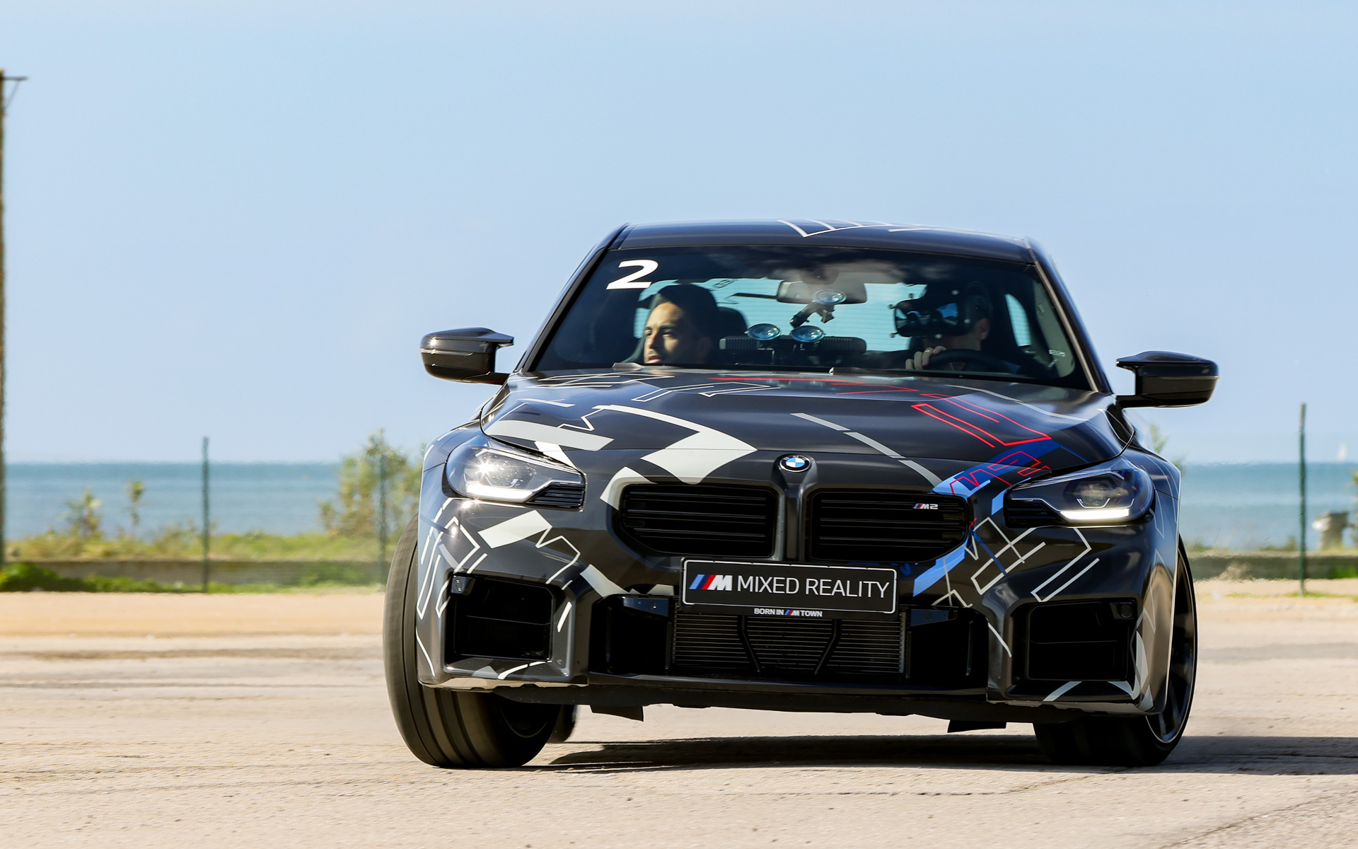 ドライバーはVR/MRゴーグルをしたまま運転