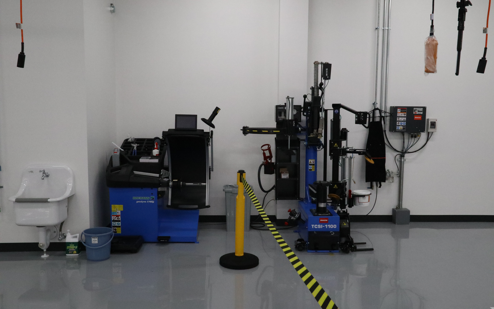 タイヤ交換のための機器類