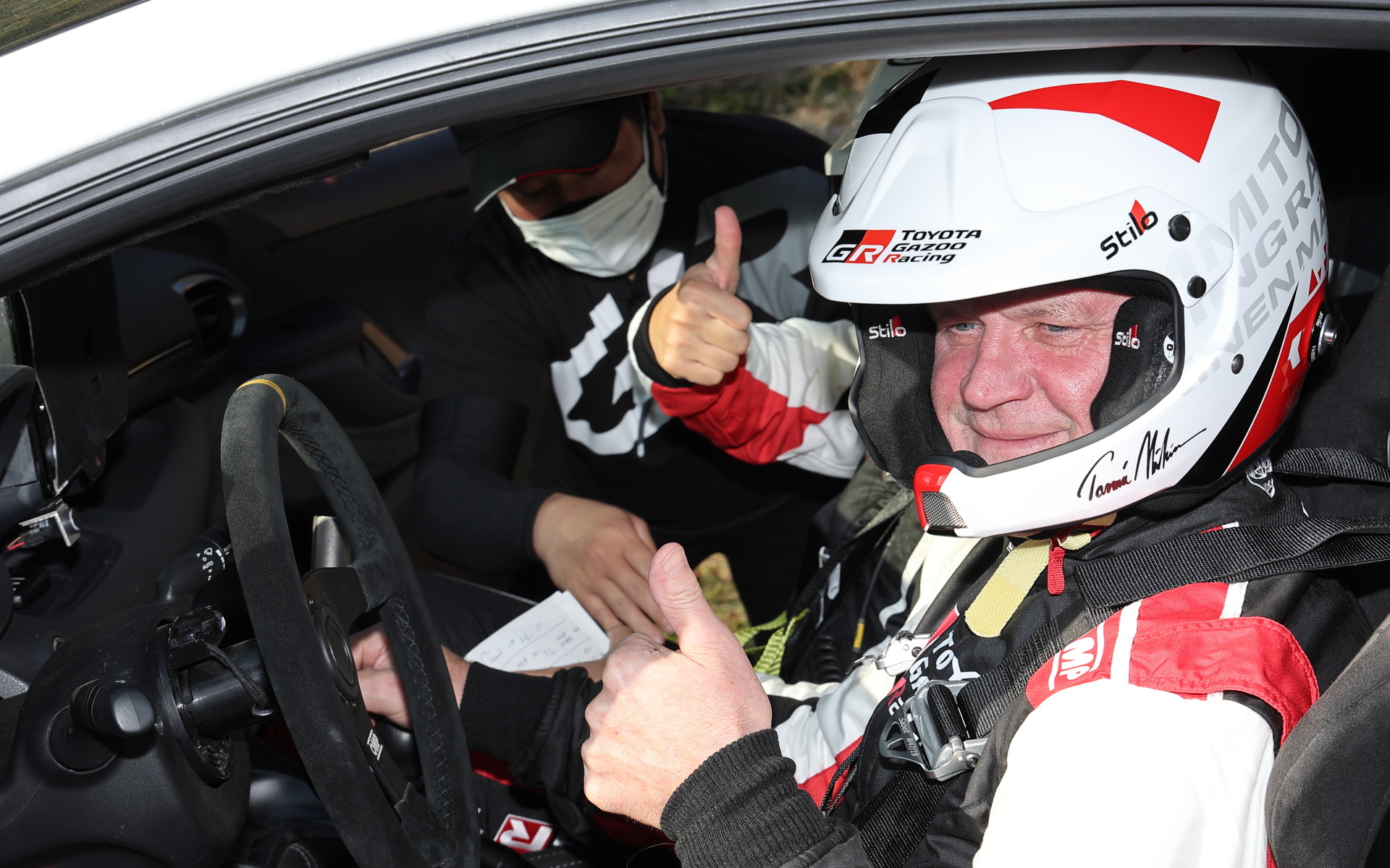 水素GRヤリスのドライバーはトミ・マキネン氏