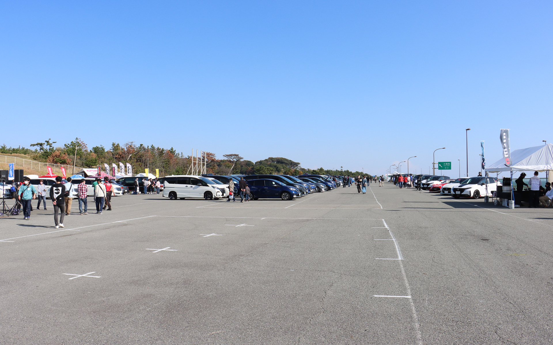 300台を超えるオーテックとNISMOの一般オーナーカーが大磯ロングビーチ 第1駐車場に集合