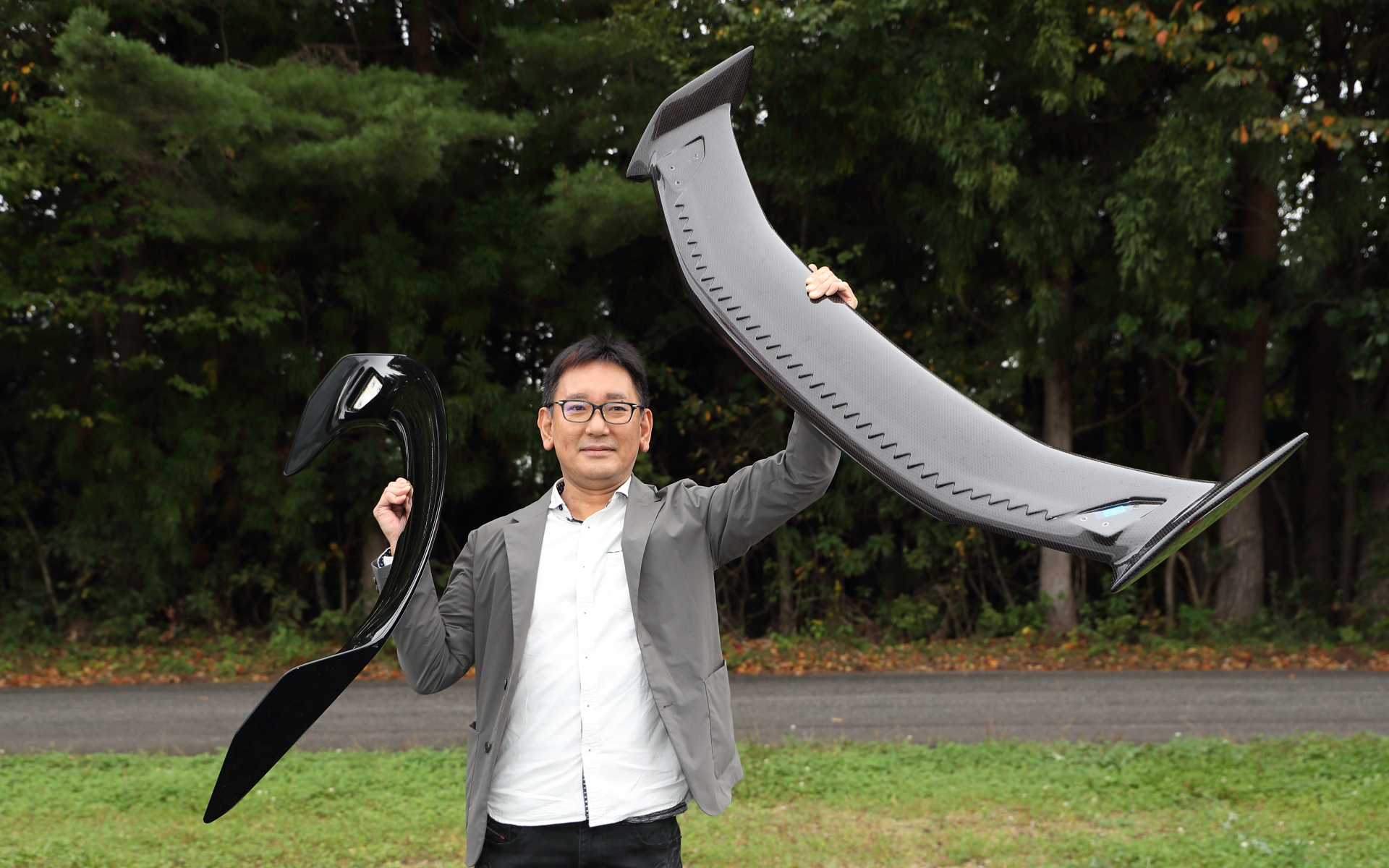 純正比マイナス1kgとのことだが、持ってみるとわずか1Kgとは思えないほど軽く感じた