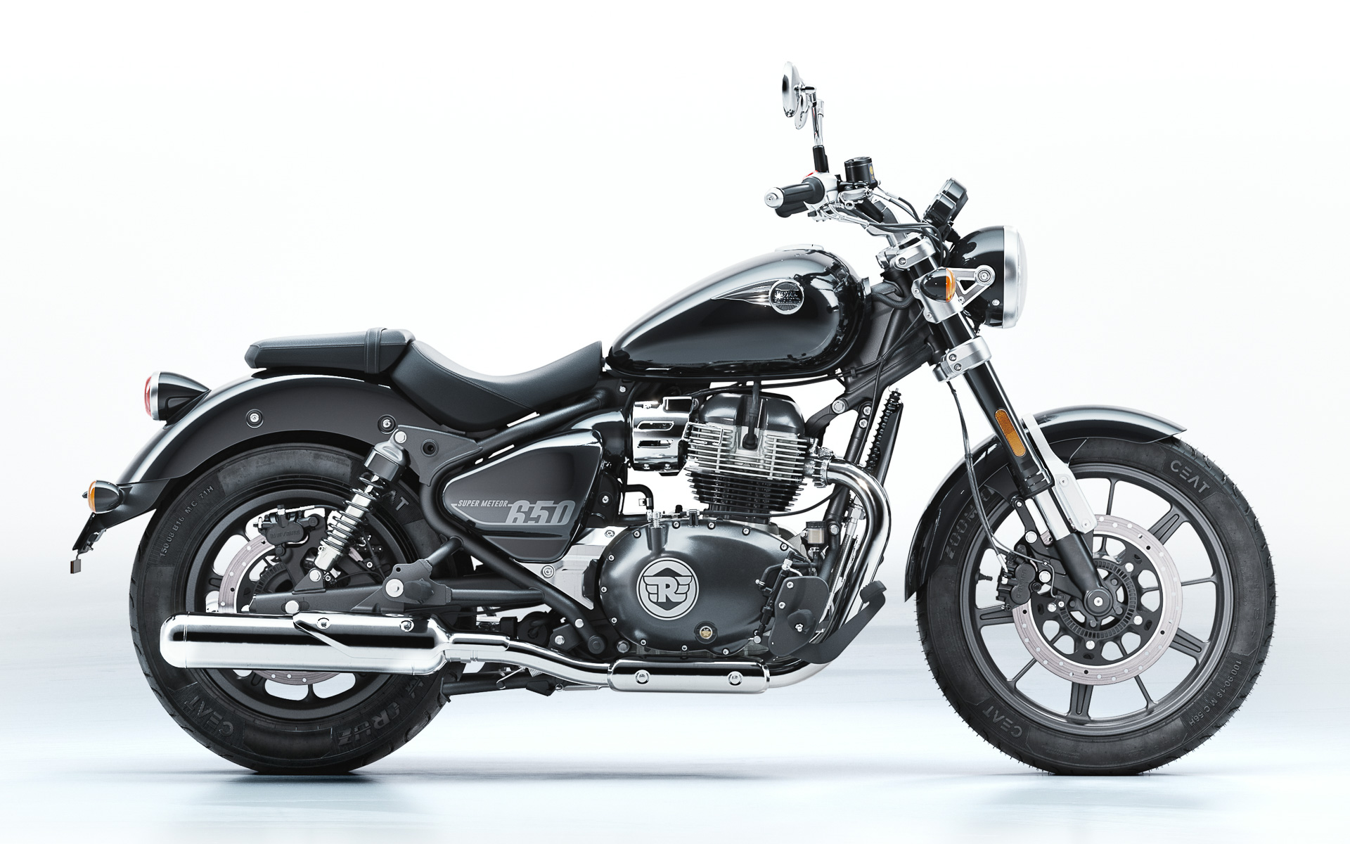 スーパー・メテオ650「アストラル・ブラック」