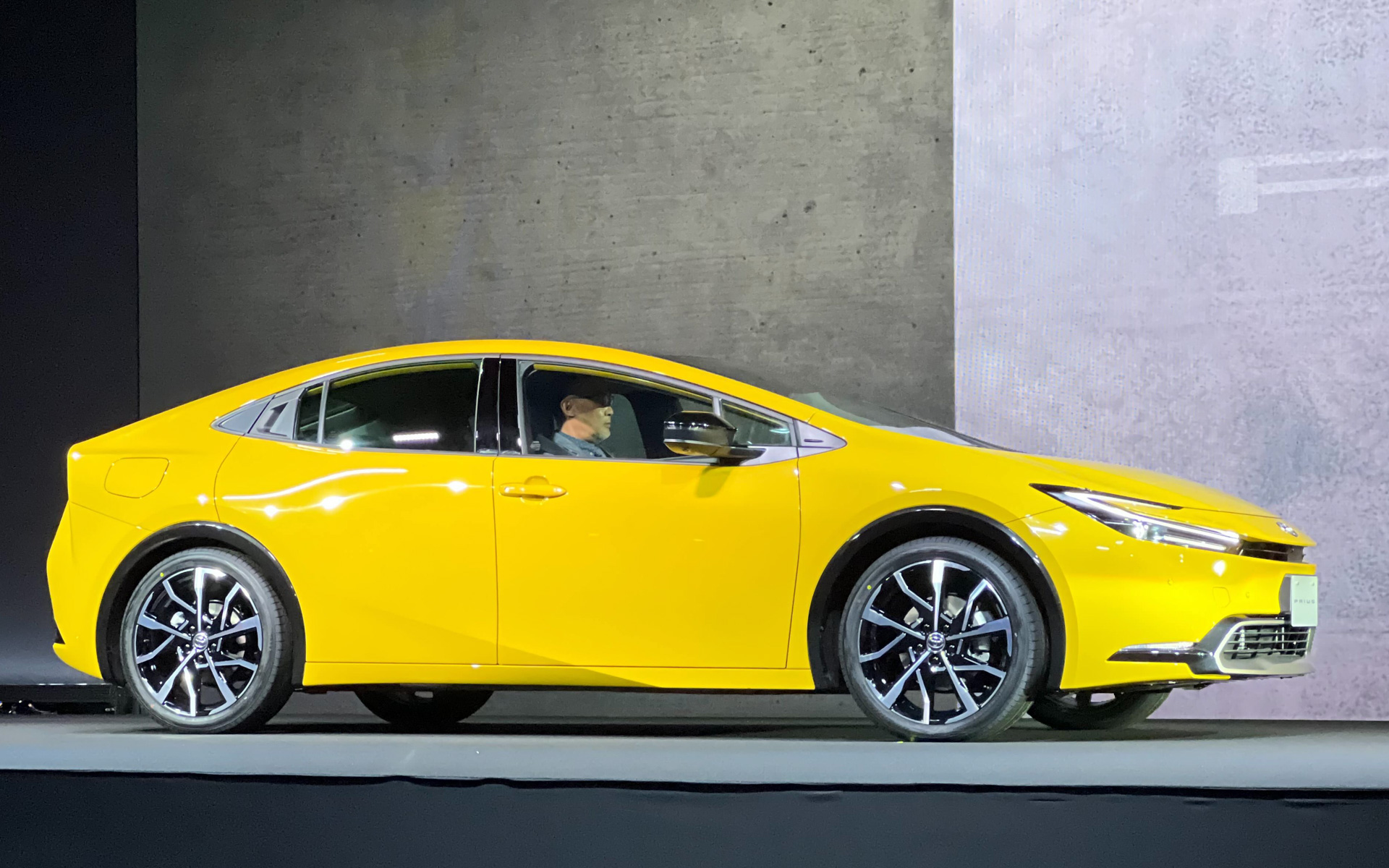 トヨタの新型「プリウス」