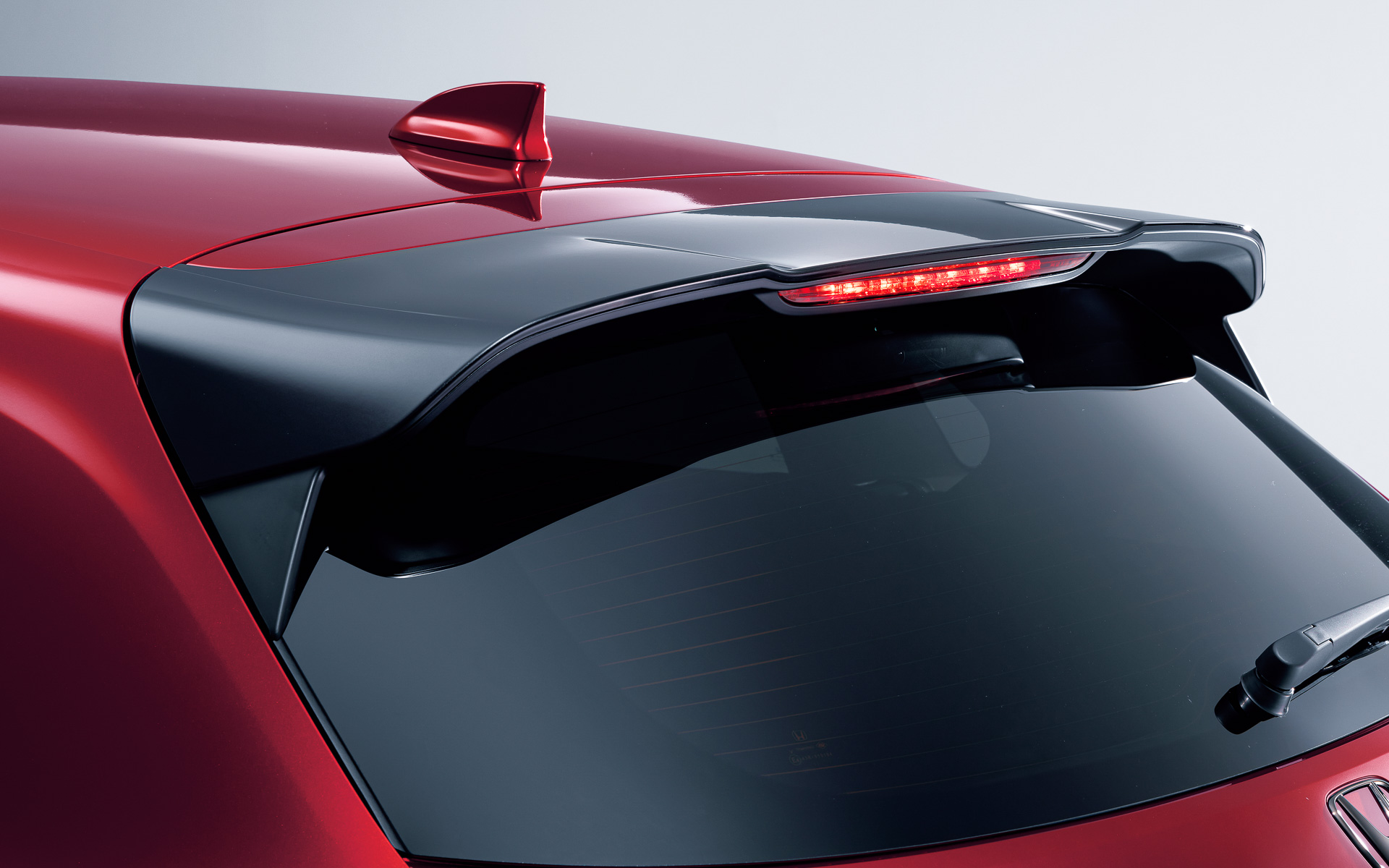 テールゲートスポイラー（4万1800円）