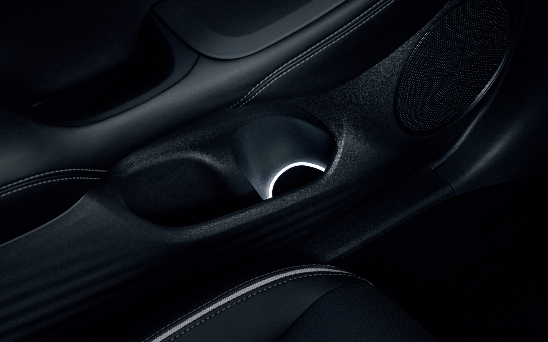 ドアポケットイルミネーション/フロントドア左右セット（1万6500円）