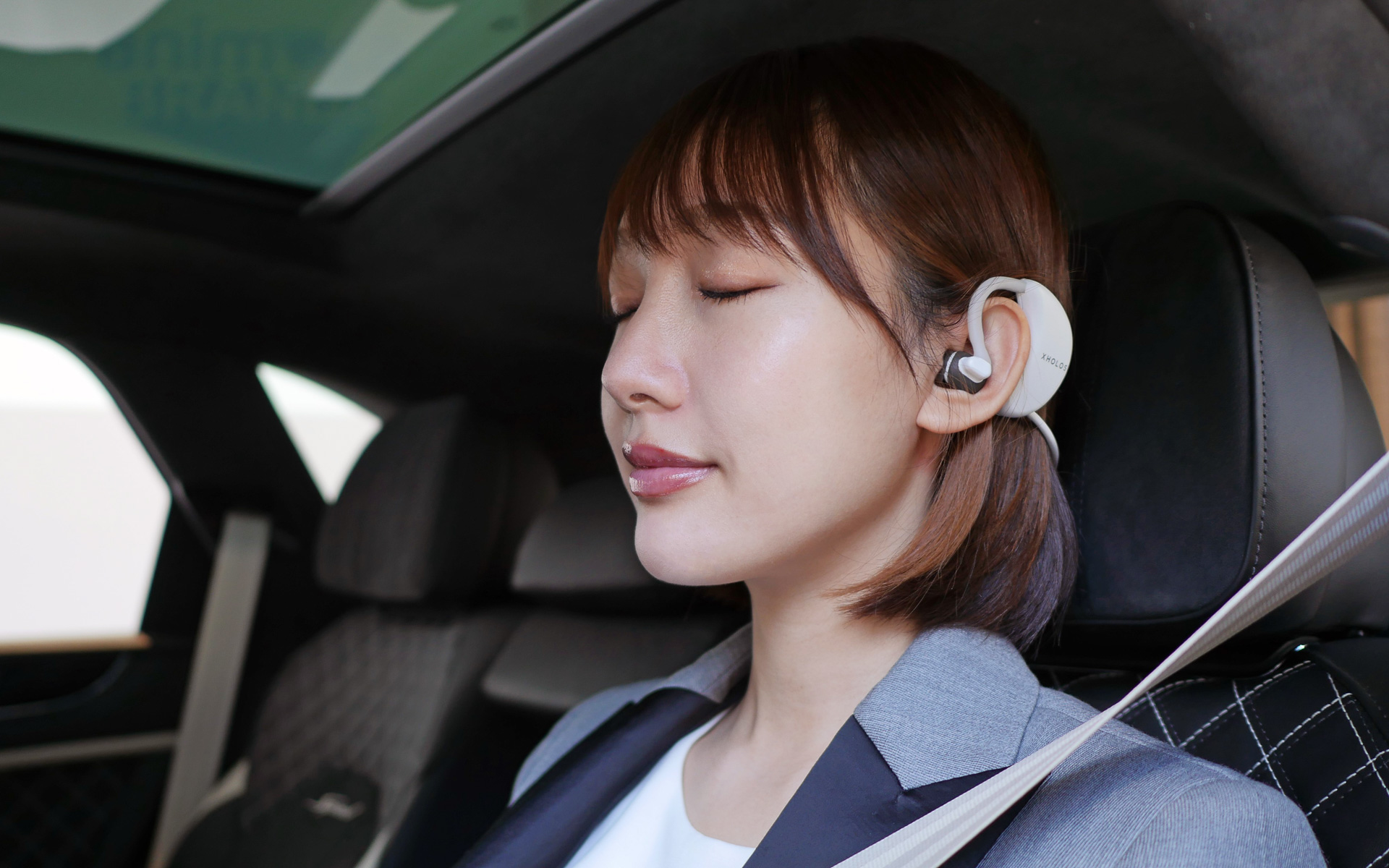 脳波測定後に脳波のレポートとともにそのユーザーに最適な周波数での入眠音楽が提供される