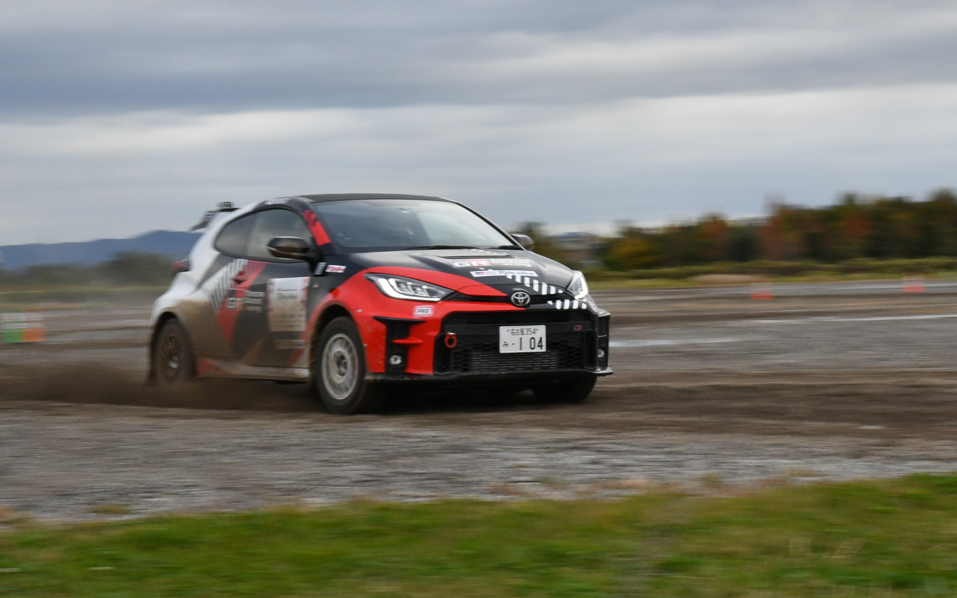 ラトバラ代表の走行