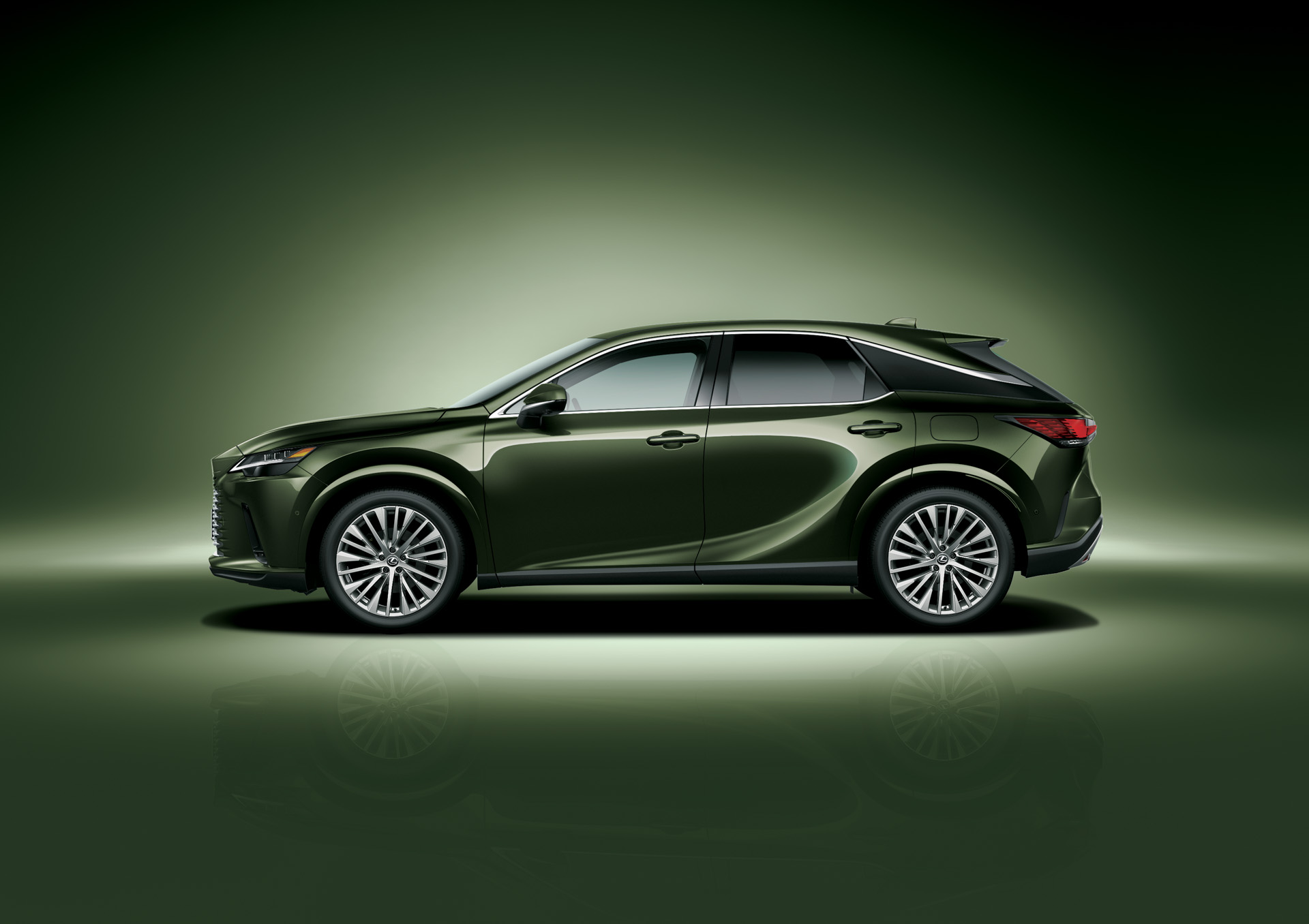 エクステリアカラー：テレーンカーキマイカメタリック