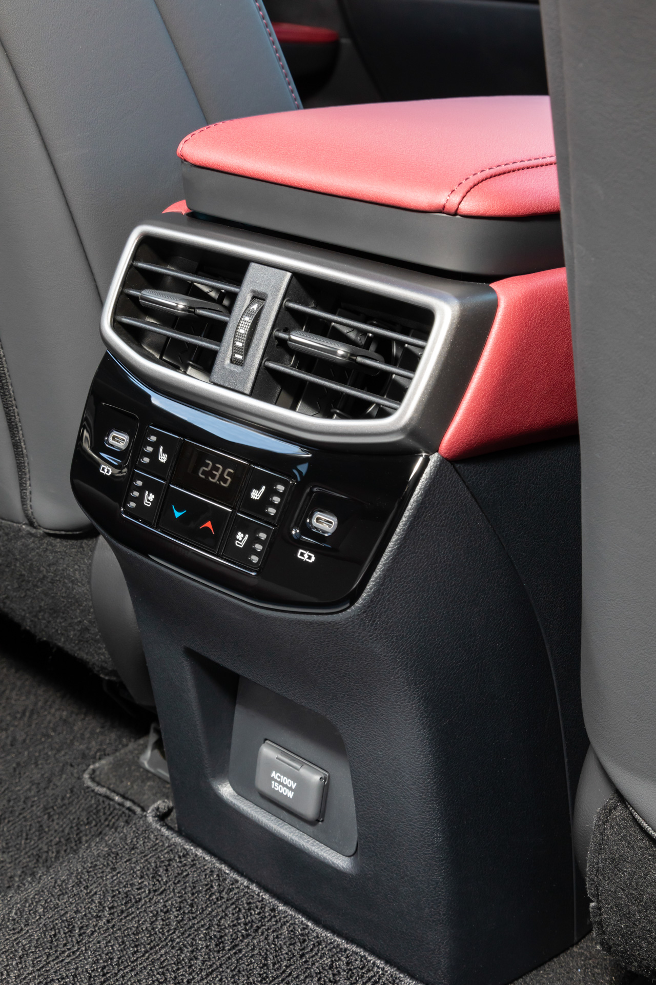 RX500h “F SPORT Performance”（インテリアカラー：ダークローズ）＜オプション装着車＞