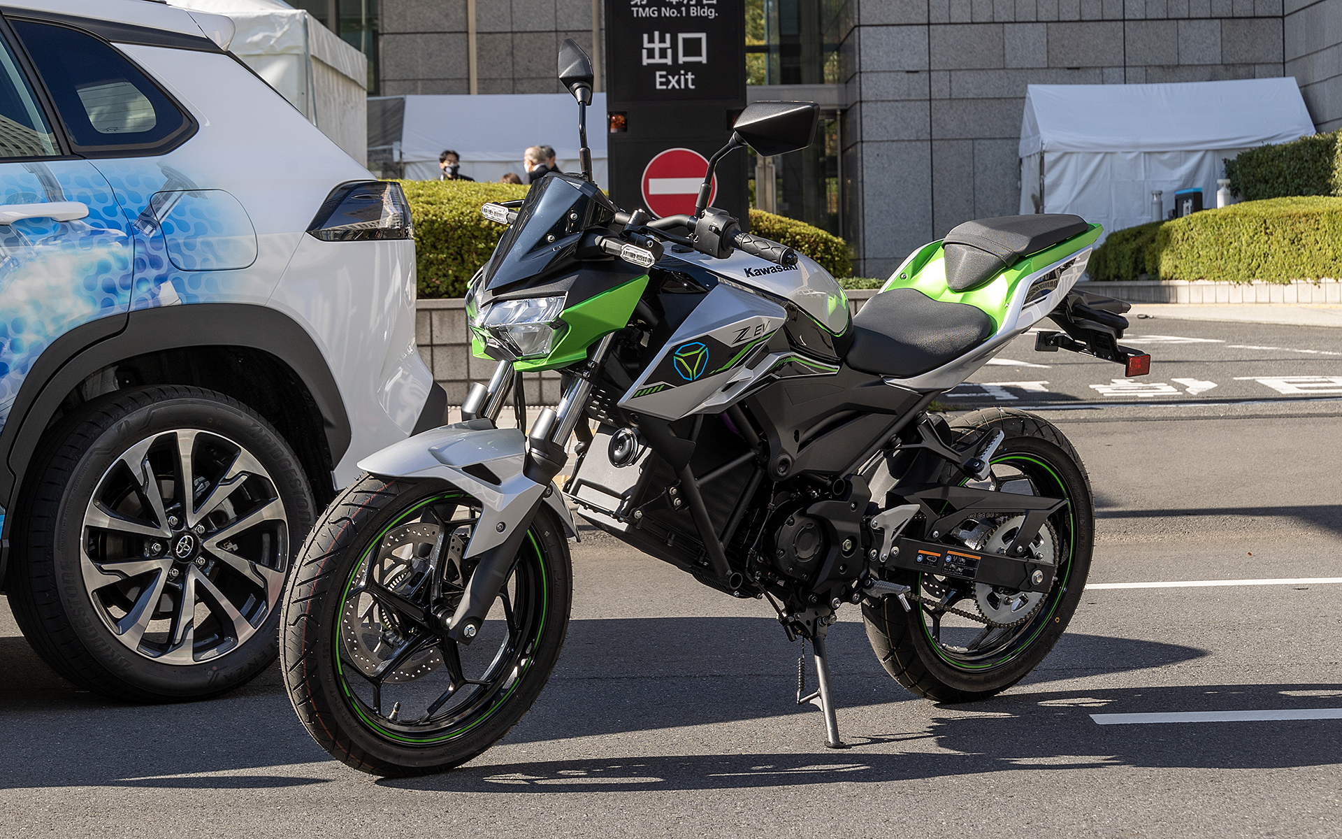 カワサキモータース「二輪研究車1号車（EVバイク）」