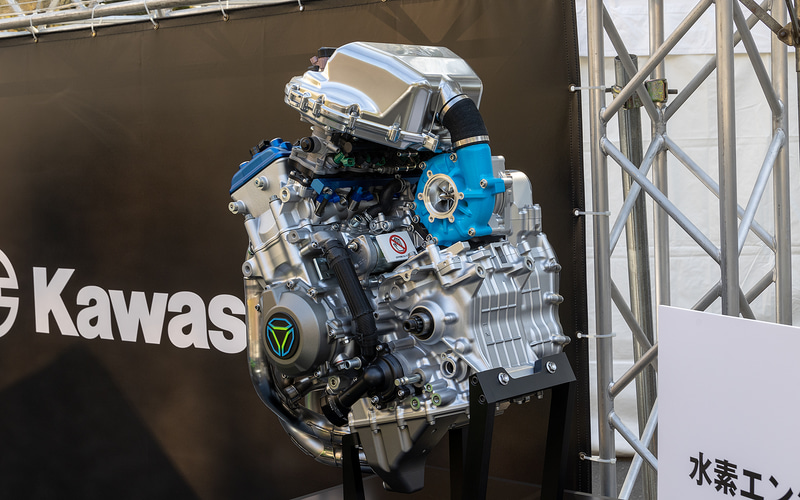 カワサキ、ハイブリッドスポーツバイク「HEVモーターサイクル」を「ZEV