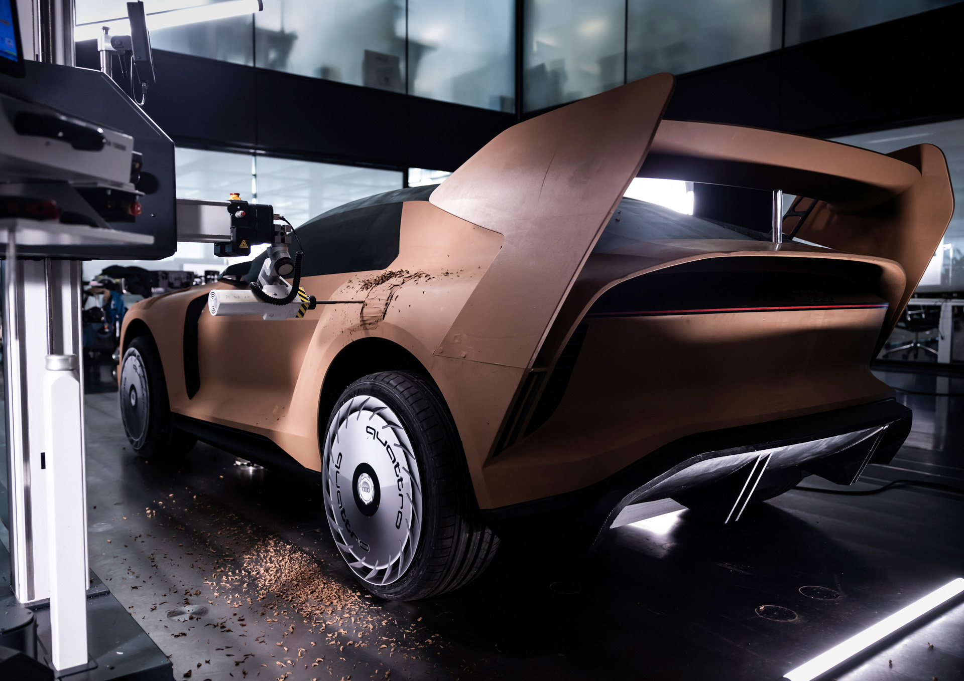 アウディの伝説的なラリーマシンである「Audi Sport quattro S1」をモデルにするS1 e-tron quattro Hoonitron