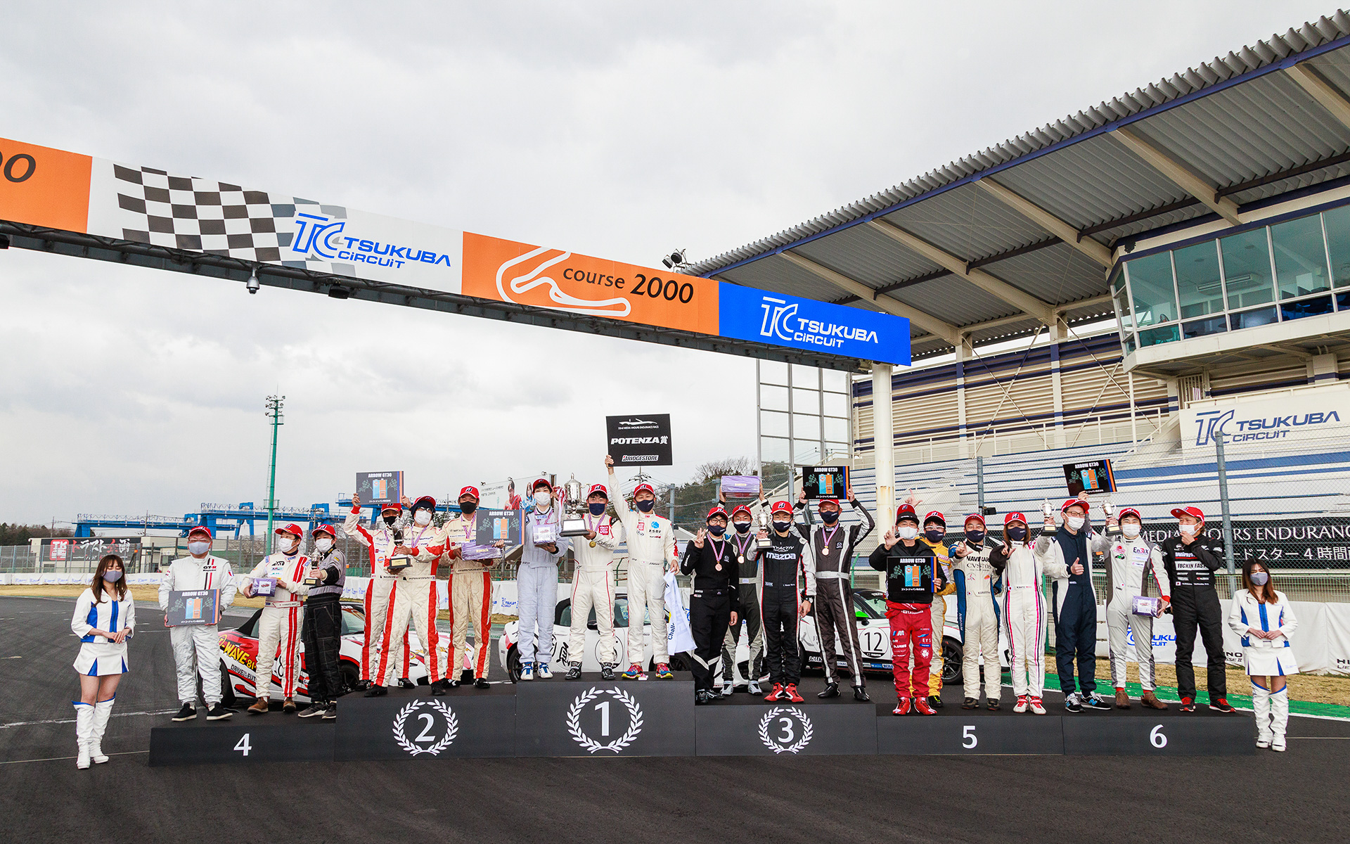 前大会では優勝が55号車 SYE頑固一徹ロードスター、準優勝が813号車 J-Waveポテンザロードスター、3位が12号車 マツダ開発者による 人馬一体ロードスターが入った