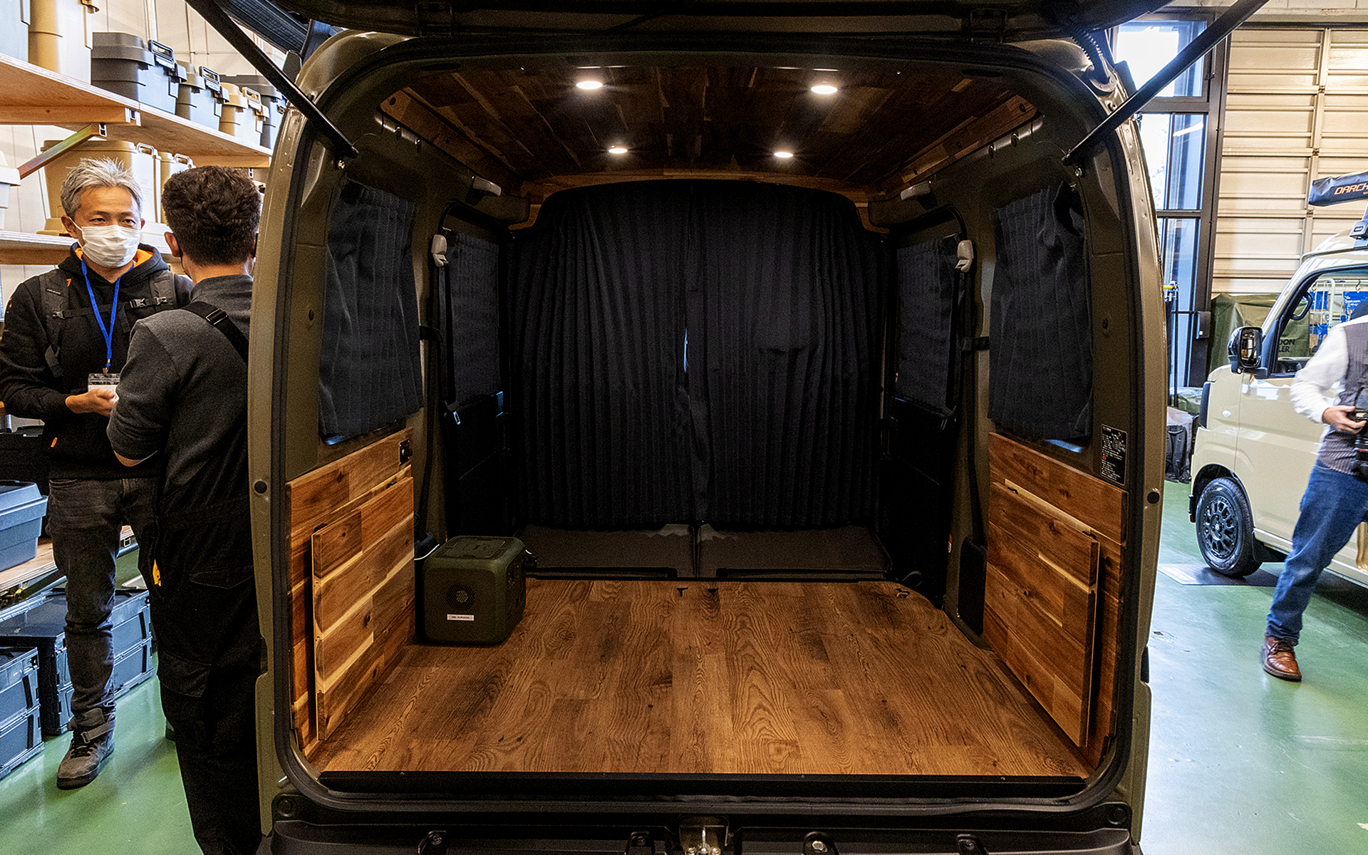 カーテンを閉めた状態