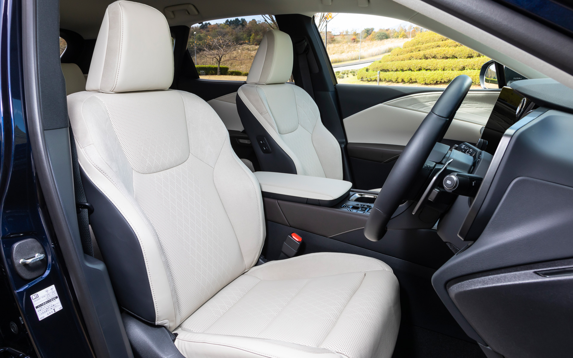 レクサスの新型「RX」のフロントシート