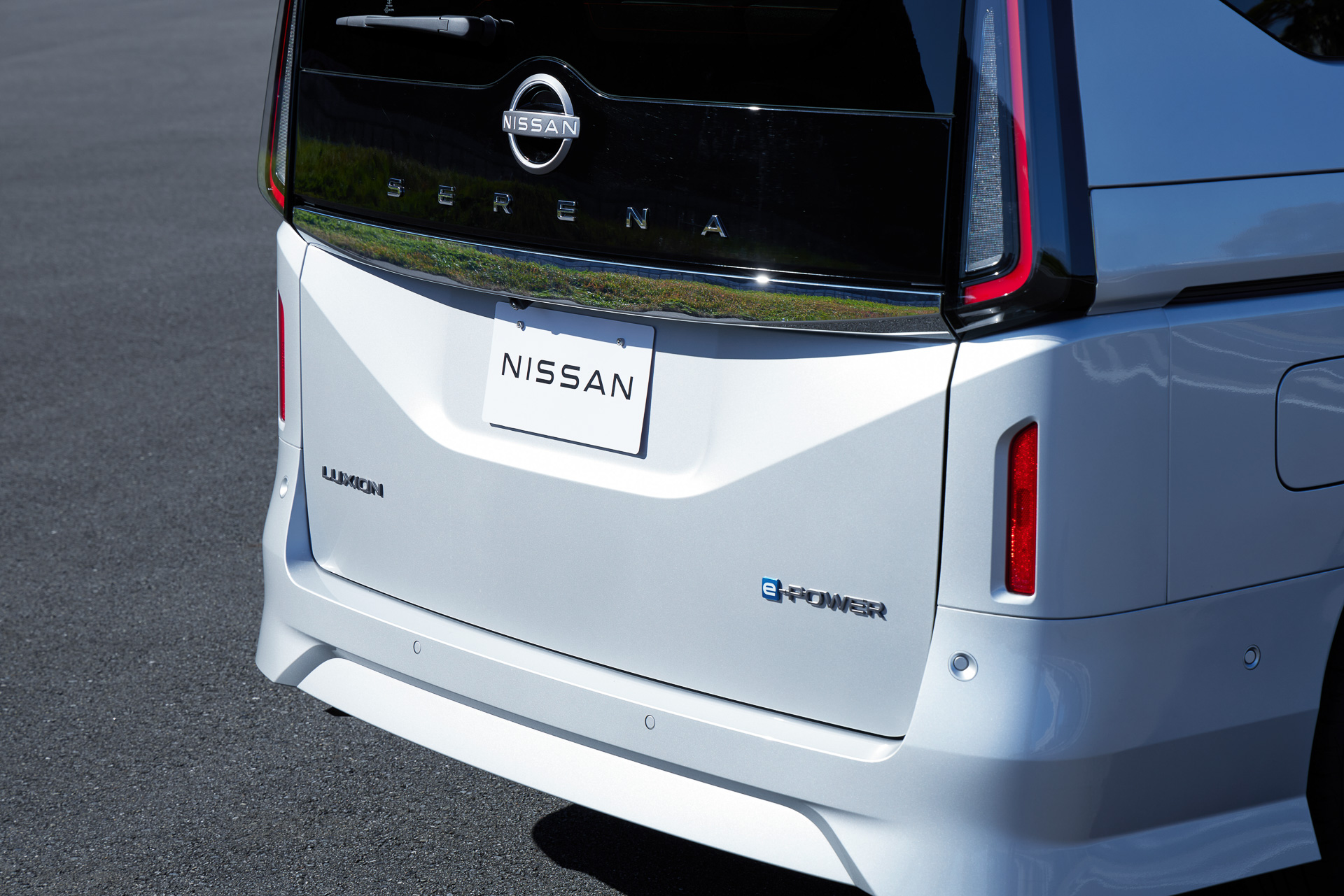 フルLEDのリアコンビネーションランプ