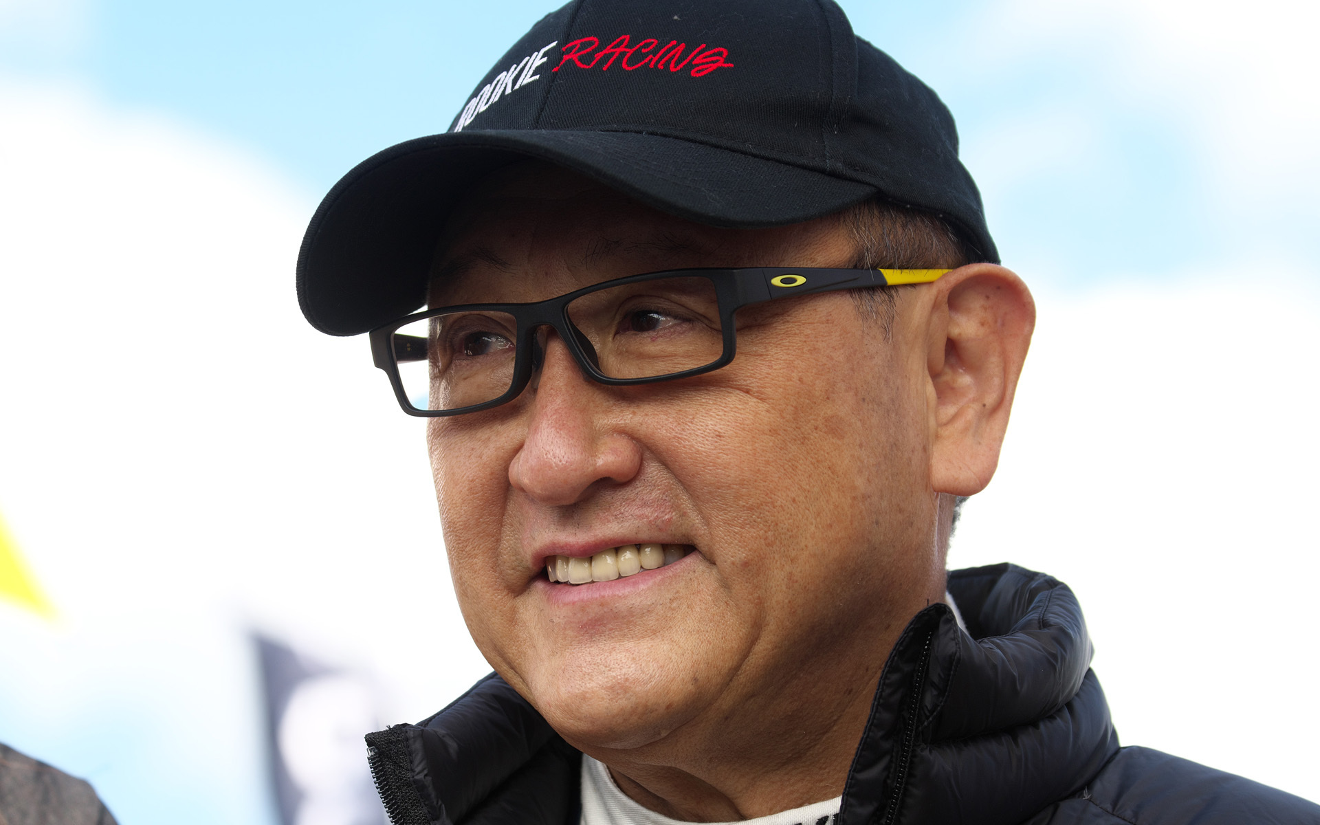 スーパー耐久最終戦鈴鹿に挑むモリゾウ選手こと豊田章男ルーキーレーシングオーナー。2023年のS耐参戦についてうかがった。黄色いつるのアイウェア着用