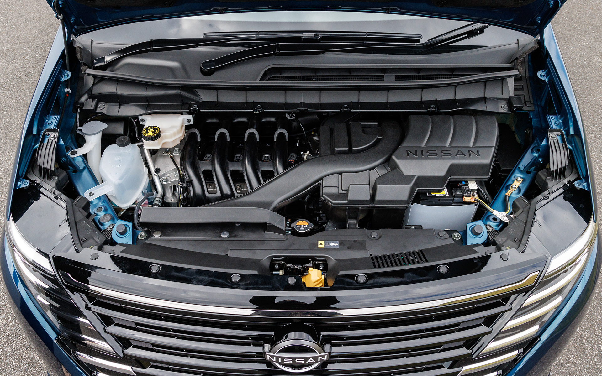 こちらはガソリン車が搭載する直列4気筒DOHC 2.0リッター「MR20DD」型エンジン。最高出力110kW（150PS）/6000rpm、最大トルク200Nm（20.4kgfm）/4400rpmを発生