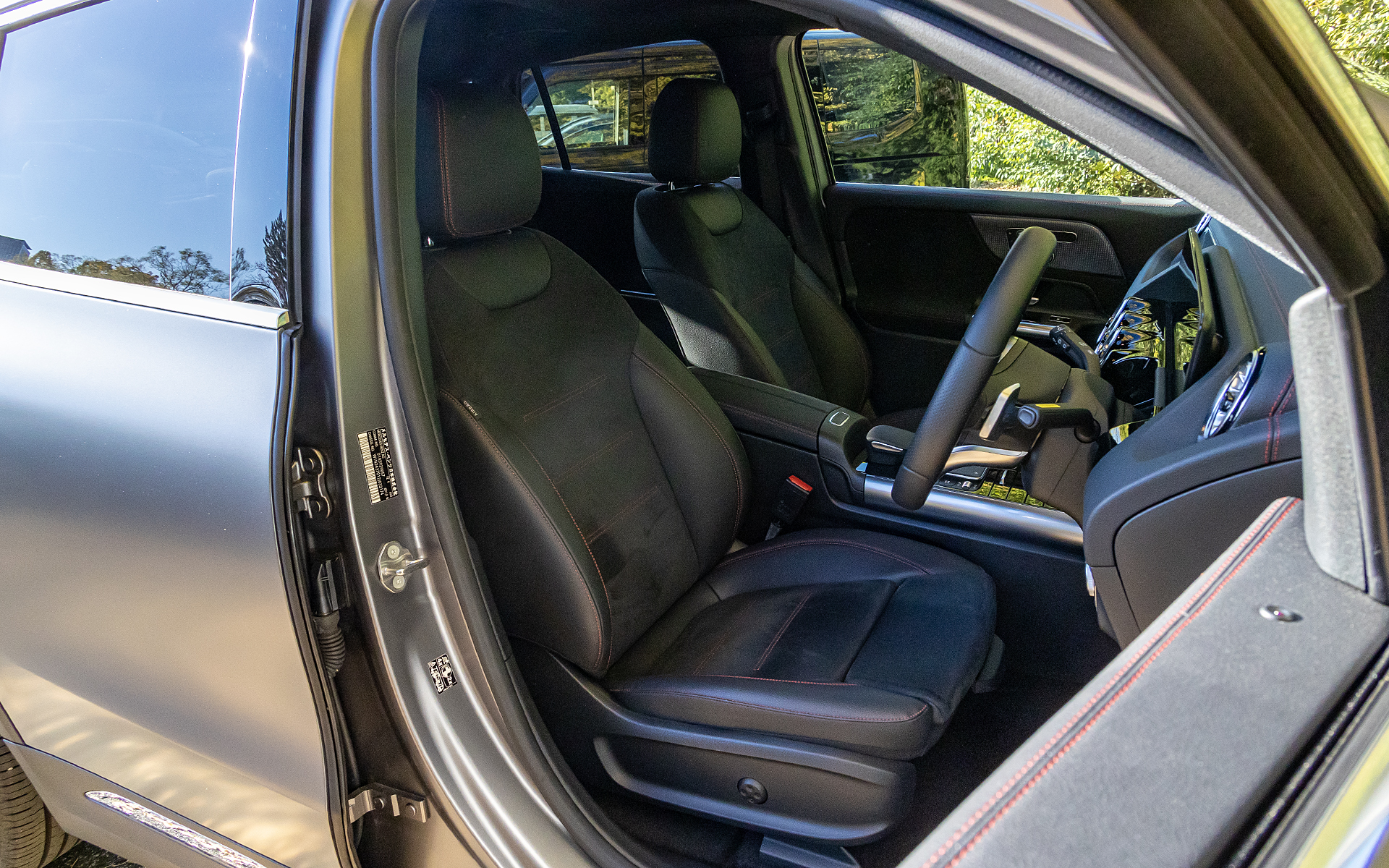 EQA 250のフロントシート